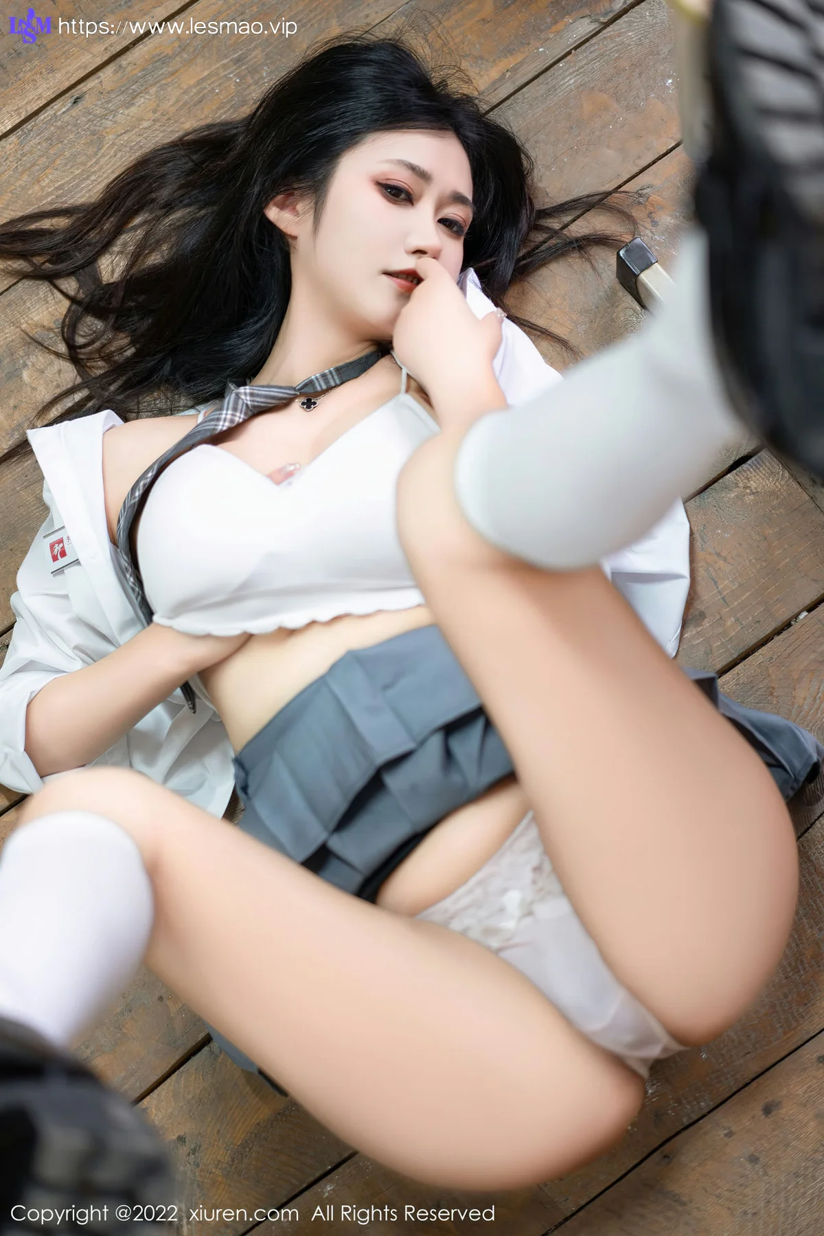 XiuRen 秀人 No.5970 laura阿姣 性感学妹制服性感写真 - 54