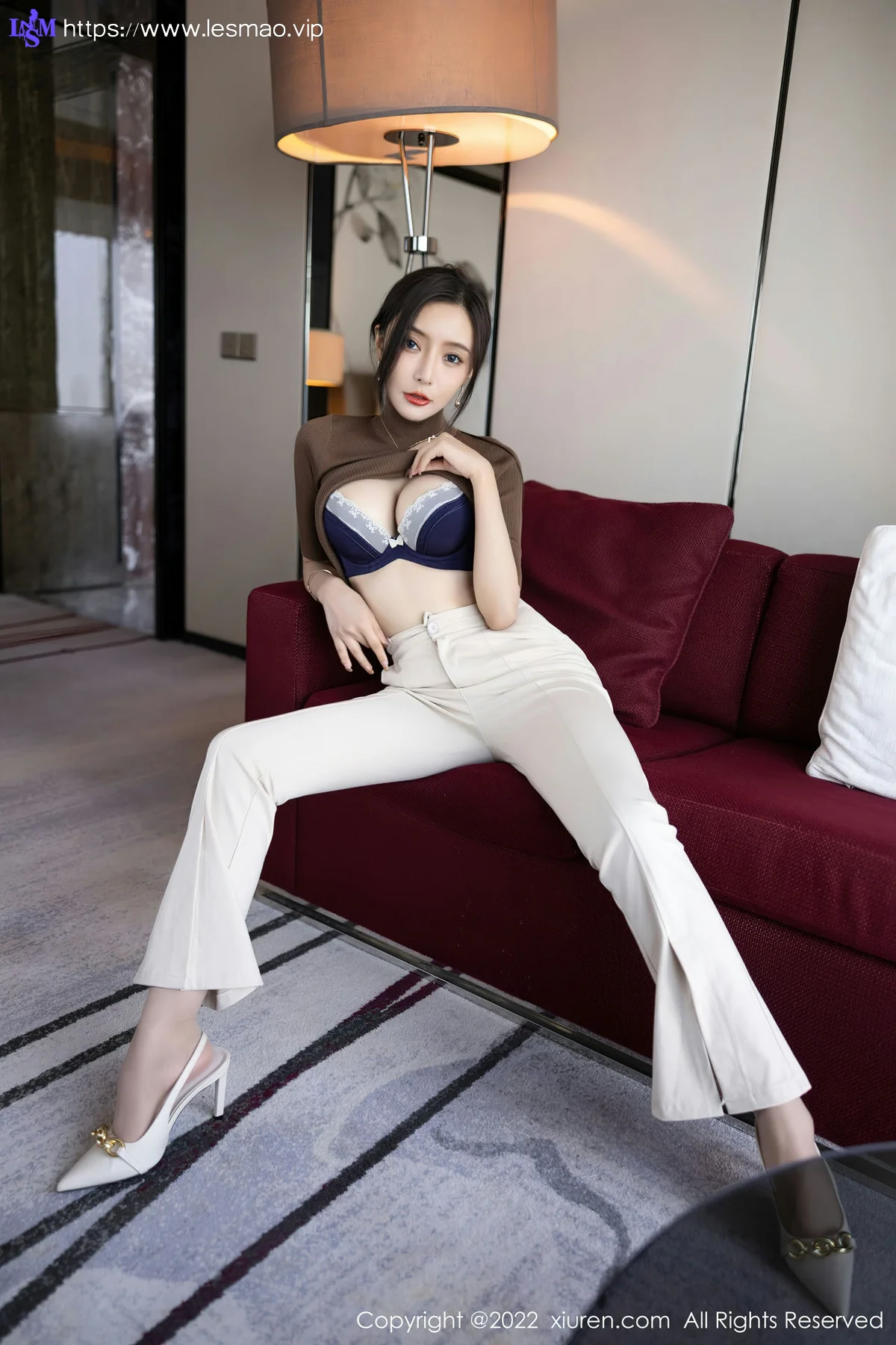 XiuRen 秀人 No.5978 王馨瑶yanni 诱人原色丝袜性感写真 - 51