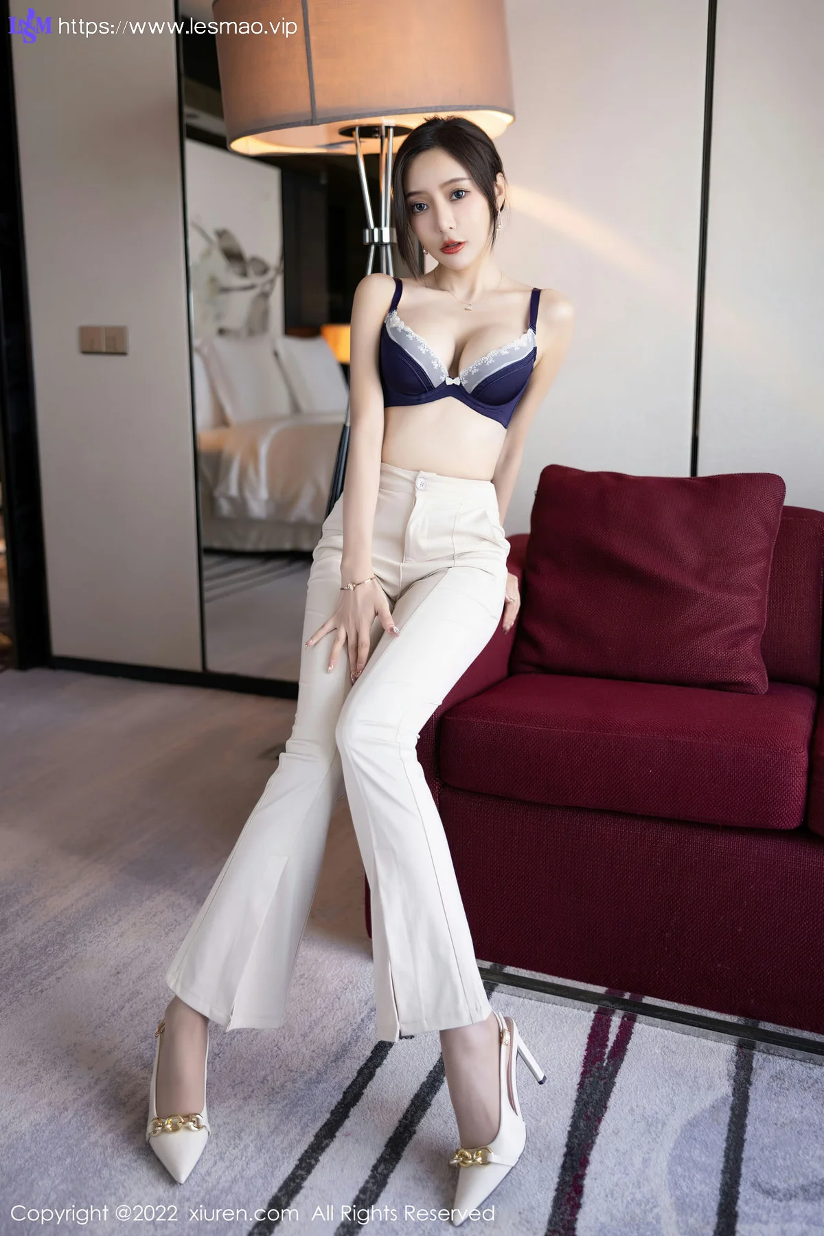XiuRen 秀人 No.5978 王馨瑶yanni 诱人原色丝袜性感写真 - 52