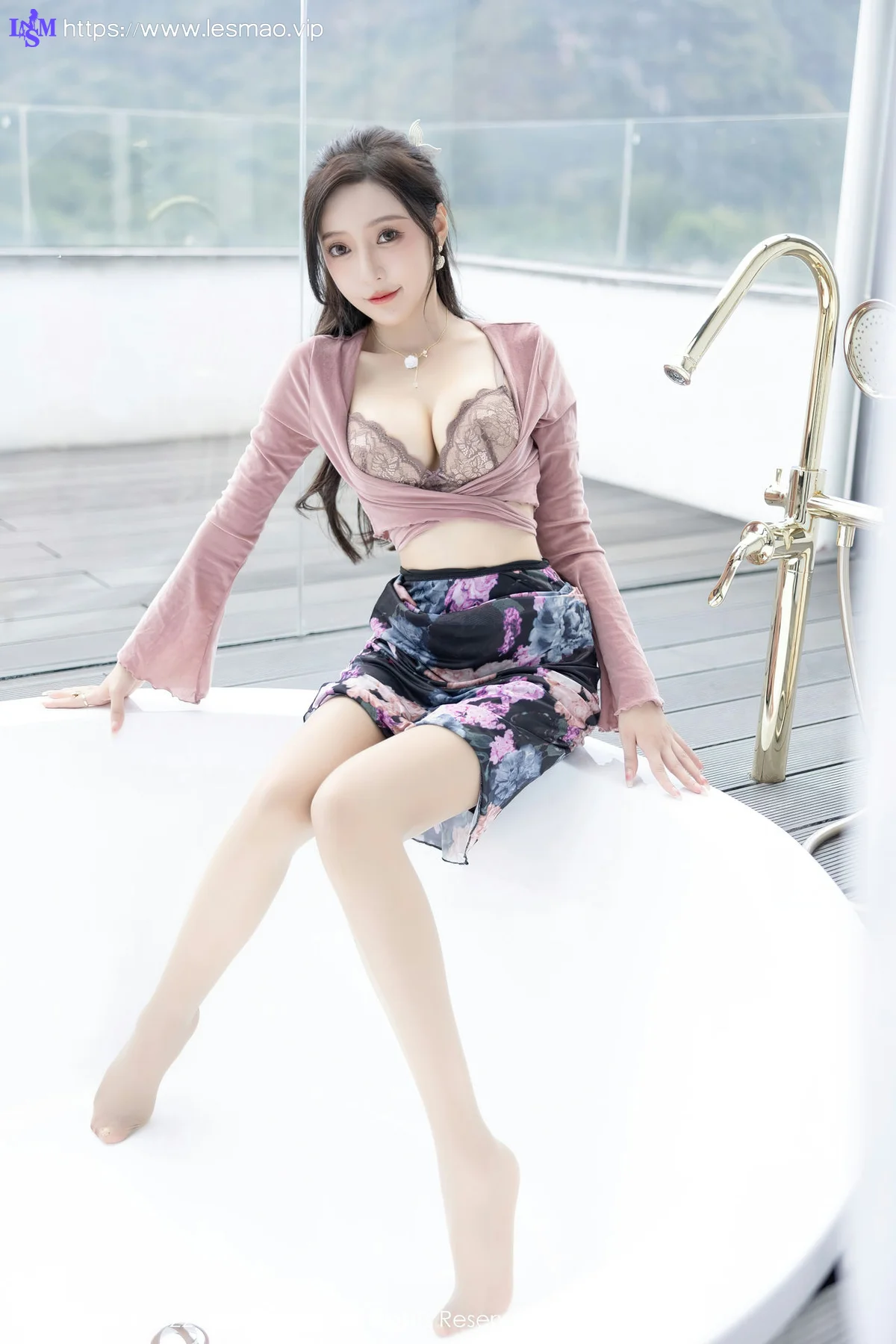 XiuRen 秀人 No.5985 王馨瑶 香肩美腿美女模特 - 21
