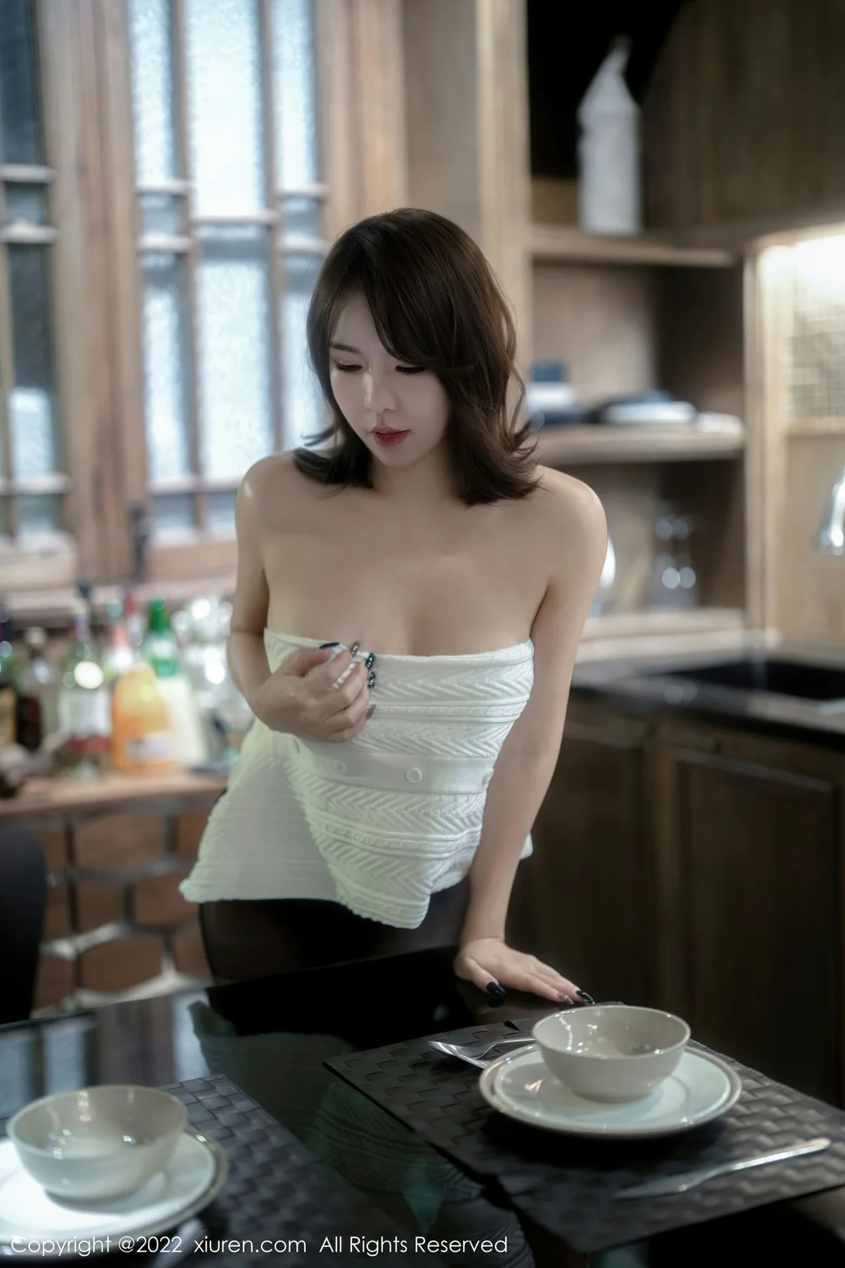 XiuRen 秀人 No.5988 雅雯 香肩黑丝性感写真 - 49