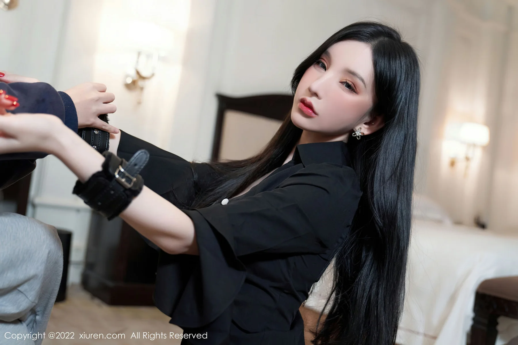 XiuRen 秀人 No.6012 tina_甜仔 女特务装扮十月海南旅拍 - 31