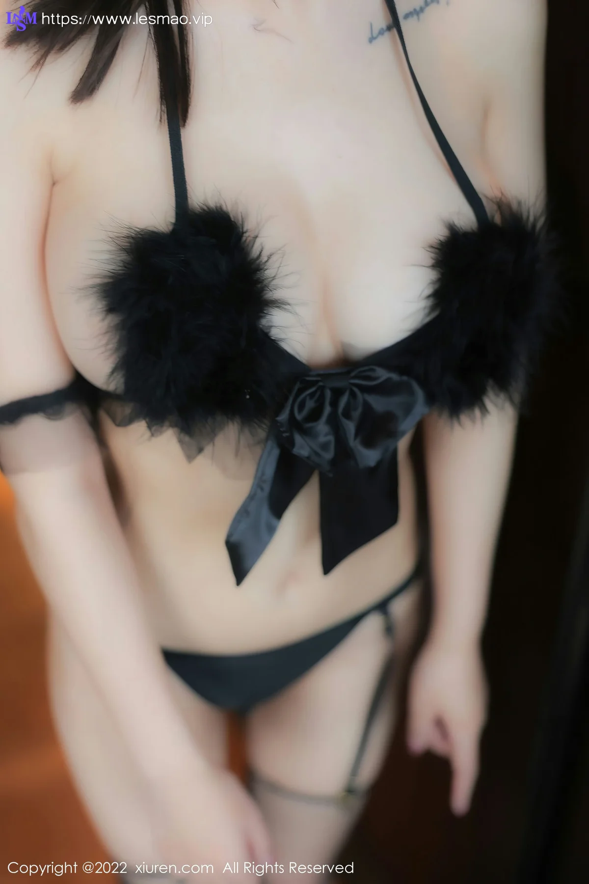 XiuRen 秀人 No.6018 夏沫沫tifa 毛绒比基尼性感写真 - 34