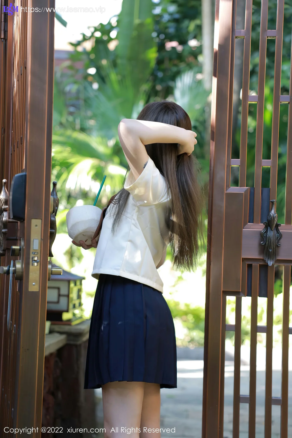 XiuRen 秀人 No.6021 Evelyn艾莉 白色水手服南京旅拍 - 12