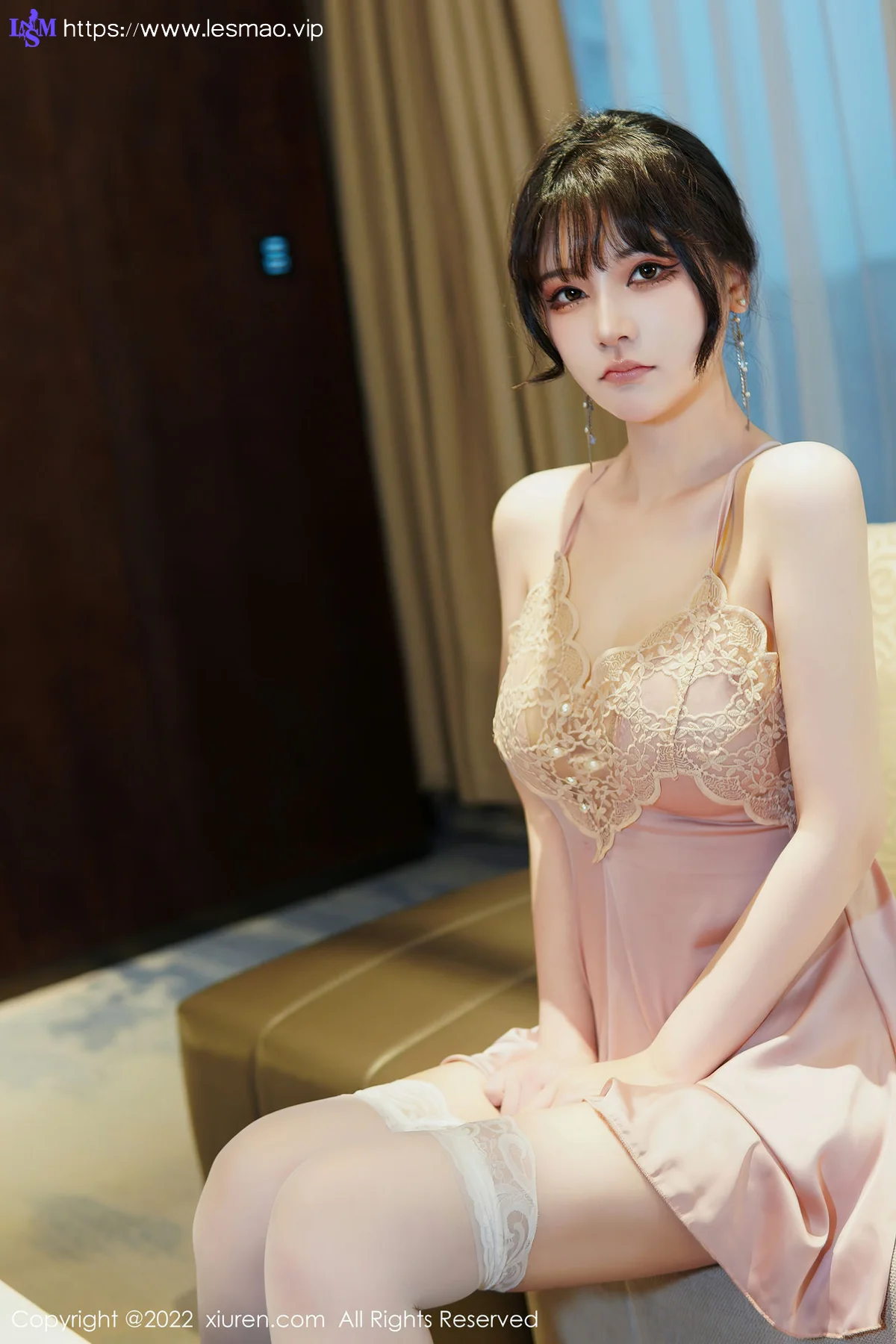 XiuRen 秀人 No.6022 桃桃子_圣诞写真 新人首套写真 - 12