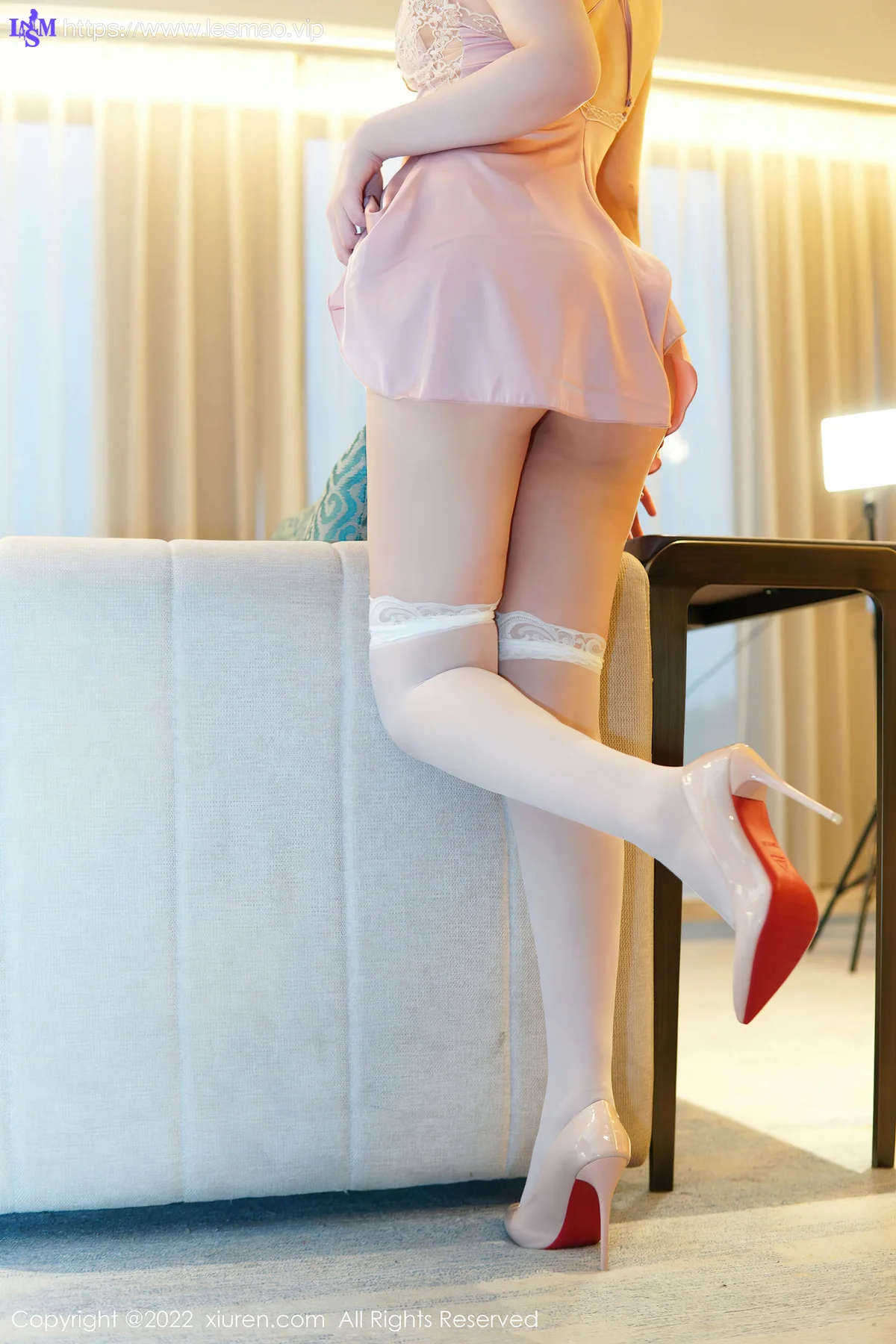 XiuRen 秀人 No.6022 桃桃子_圣诞写真 新人首套写真 - 22