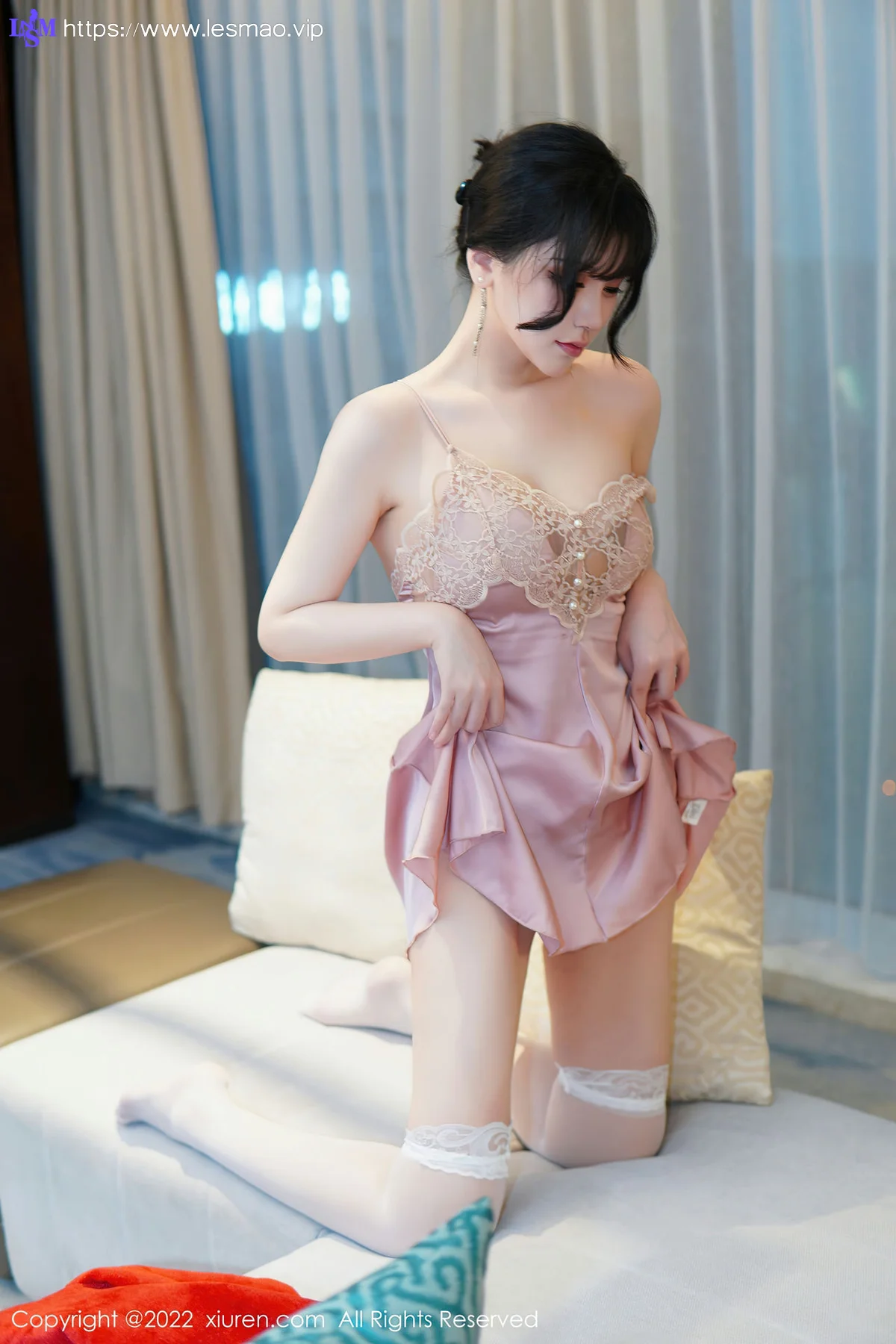 XiuRen 秀人 No.6022 桃桃子_圣诞写真 新人首套写真 - 27