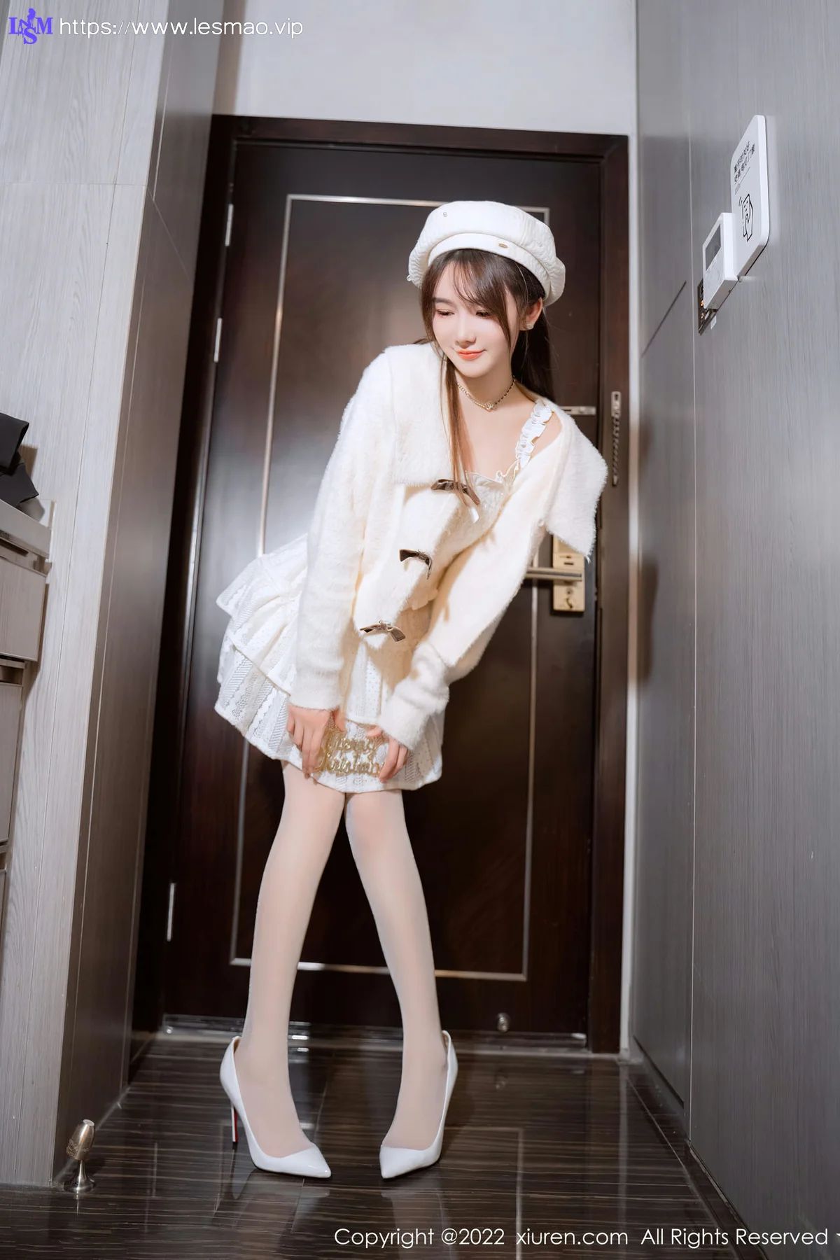XiuRen 秀人 No.6025 婠婠么 圣诞白丝性感写真 - 14
