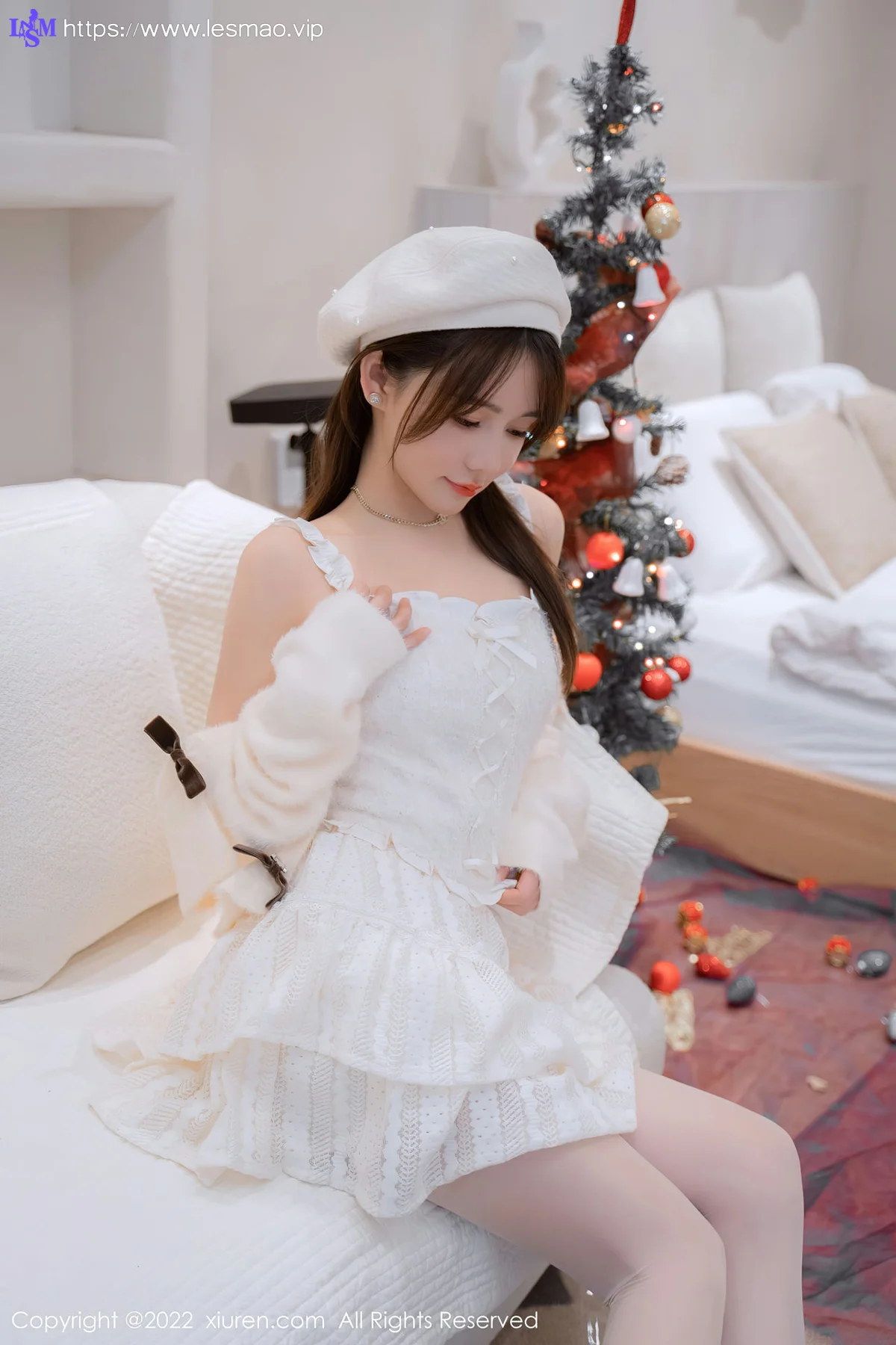 XiuRen 秀人 No.6025 婠婠么 圣诞白丝性感写真 - 17