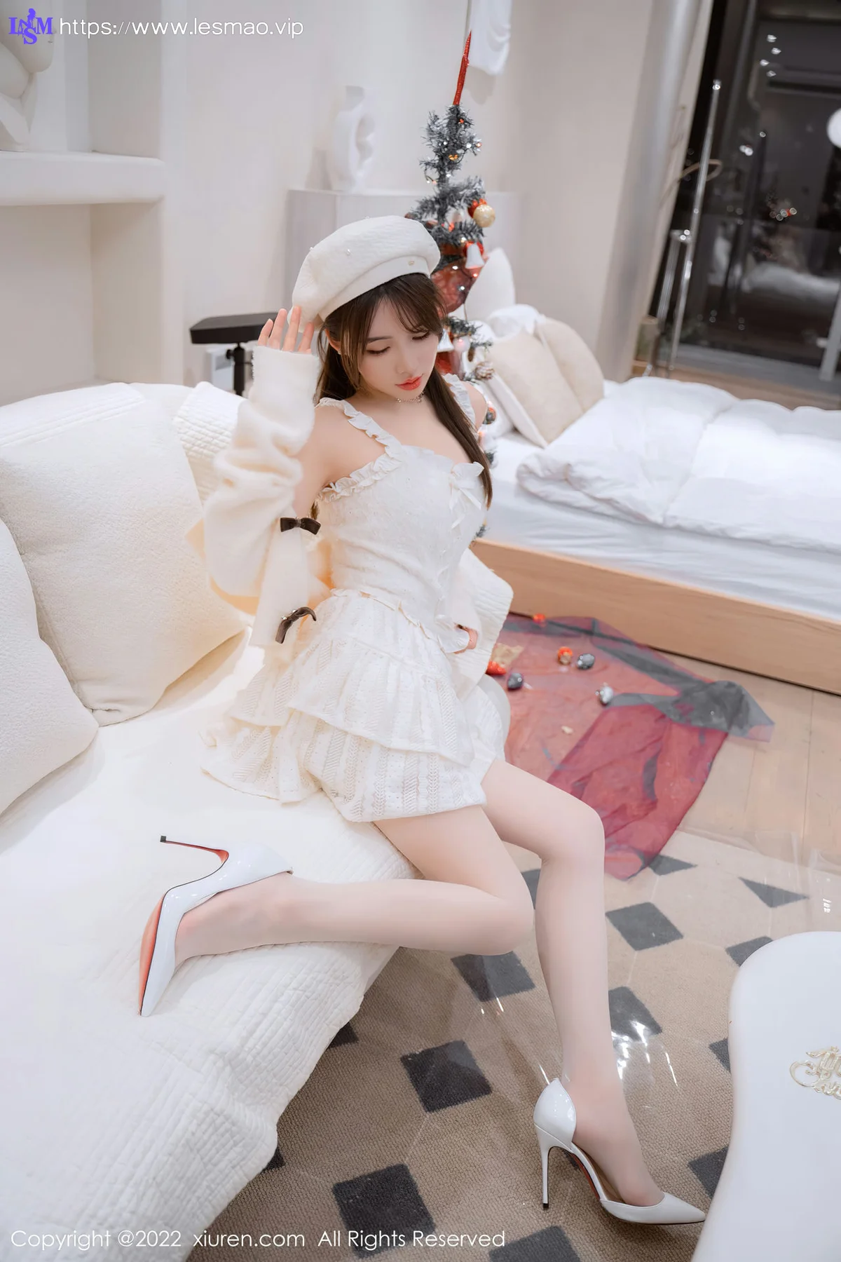XiuRen 秀人 No.6025 婠婠么 圣诞白丝性感写真 - 23