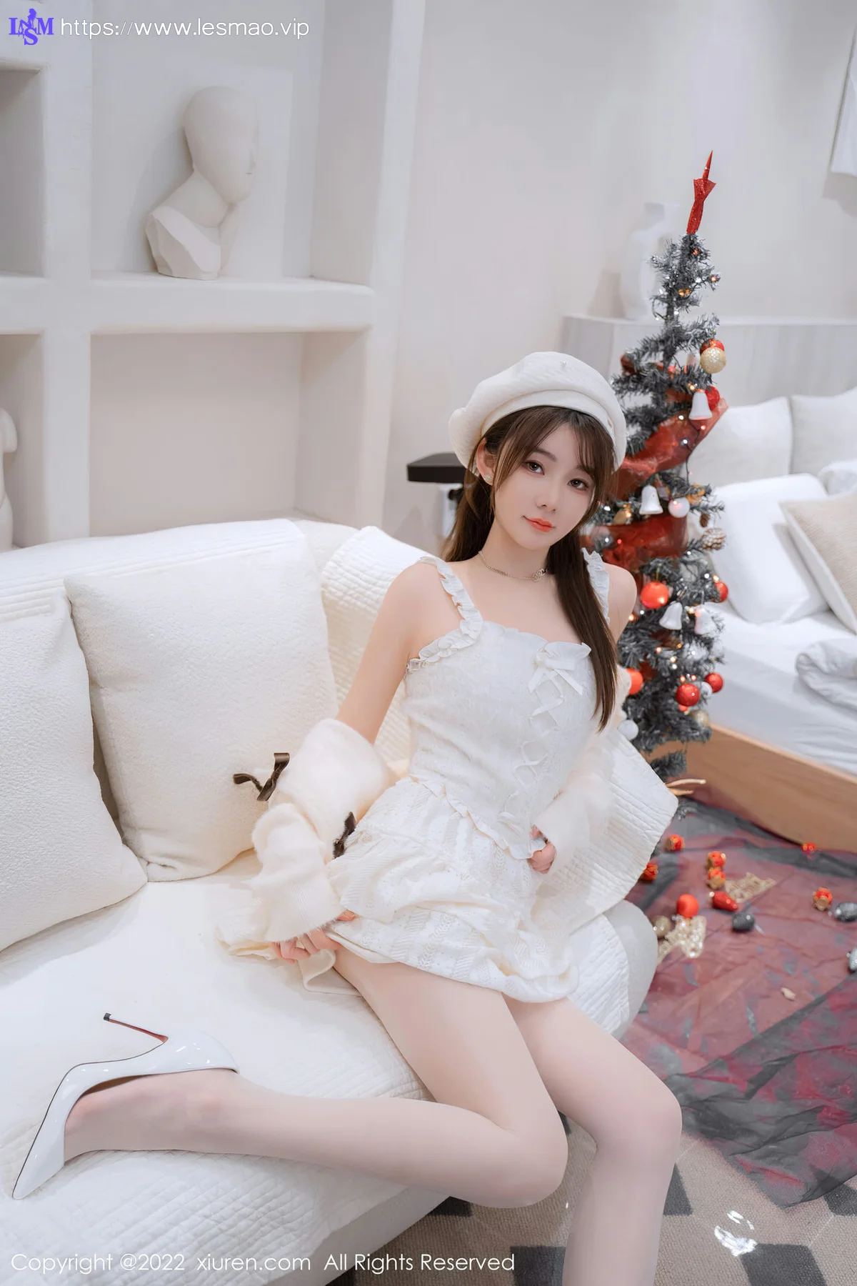 XiuRen 秀人 No.6025 婠婠么 圣诞白丝性感写真 - 25