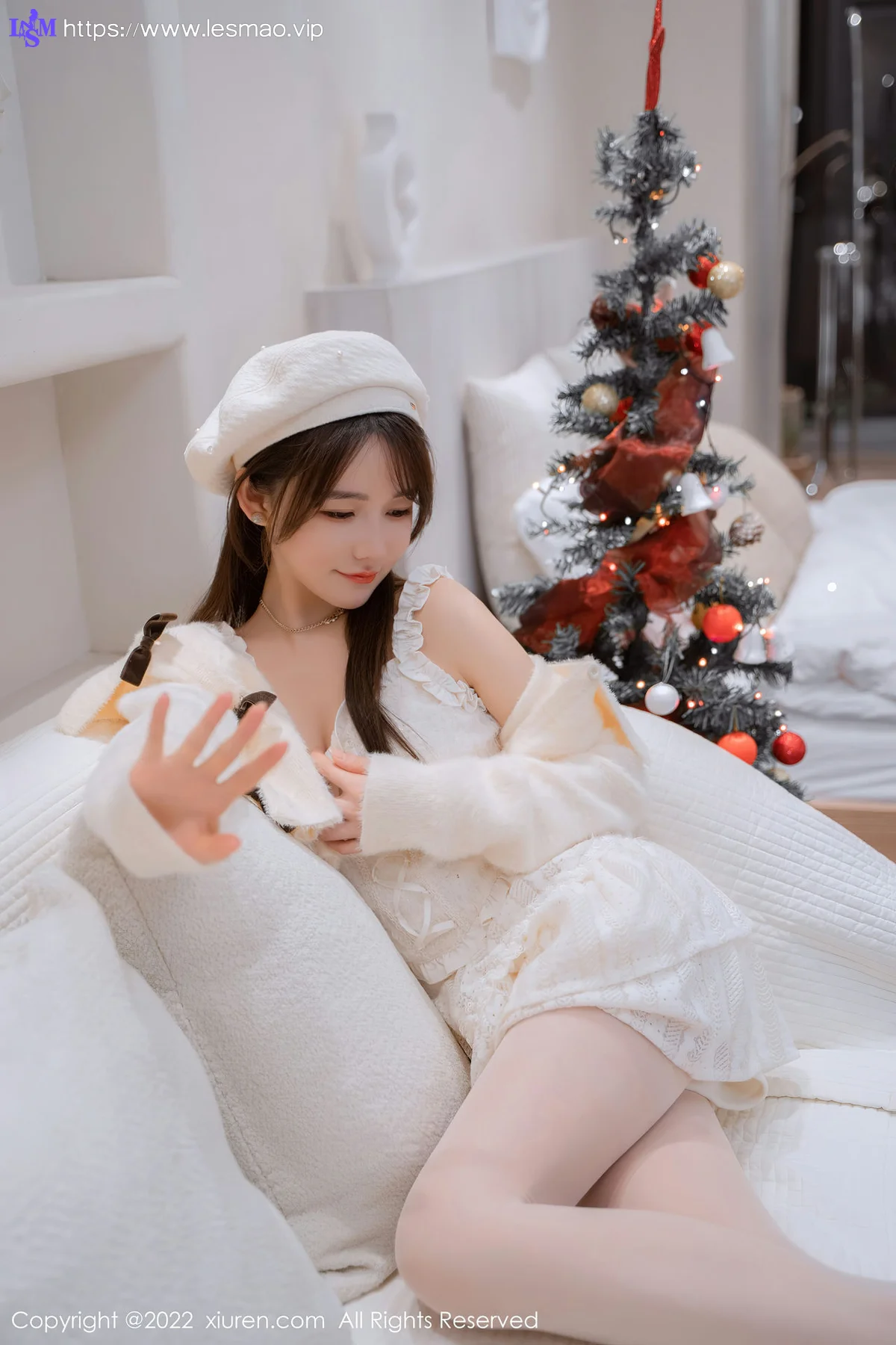 XiuRen 秀人 No.6025 婠婠么 圣诞白丝性感写真 - 30