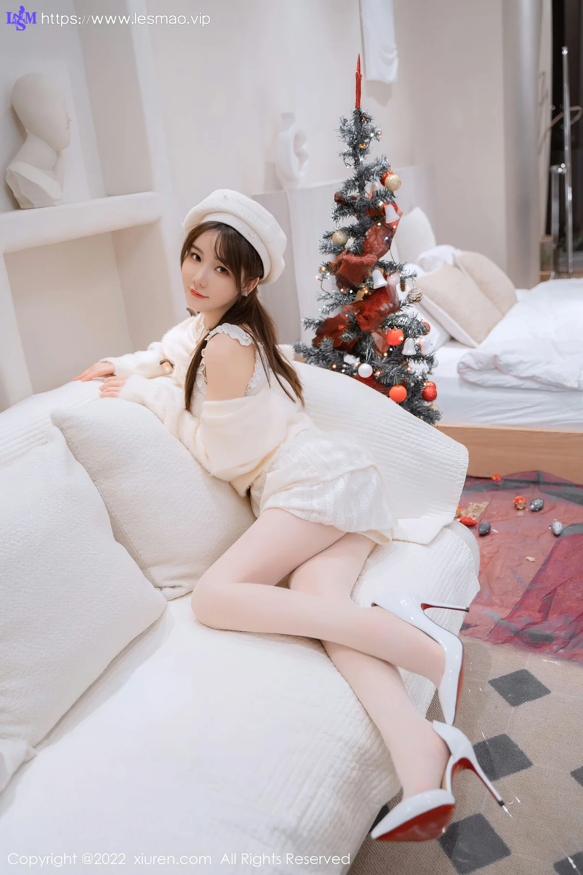 XiuRen 秀人 No.6025 婠婠么 圣诞白丝性感写真 - 31