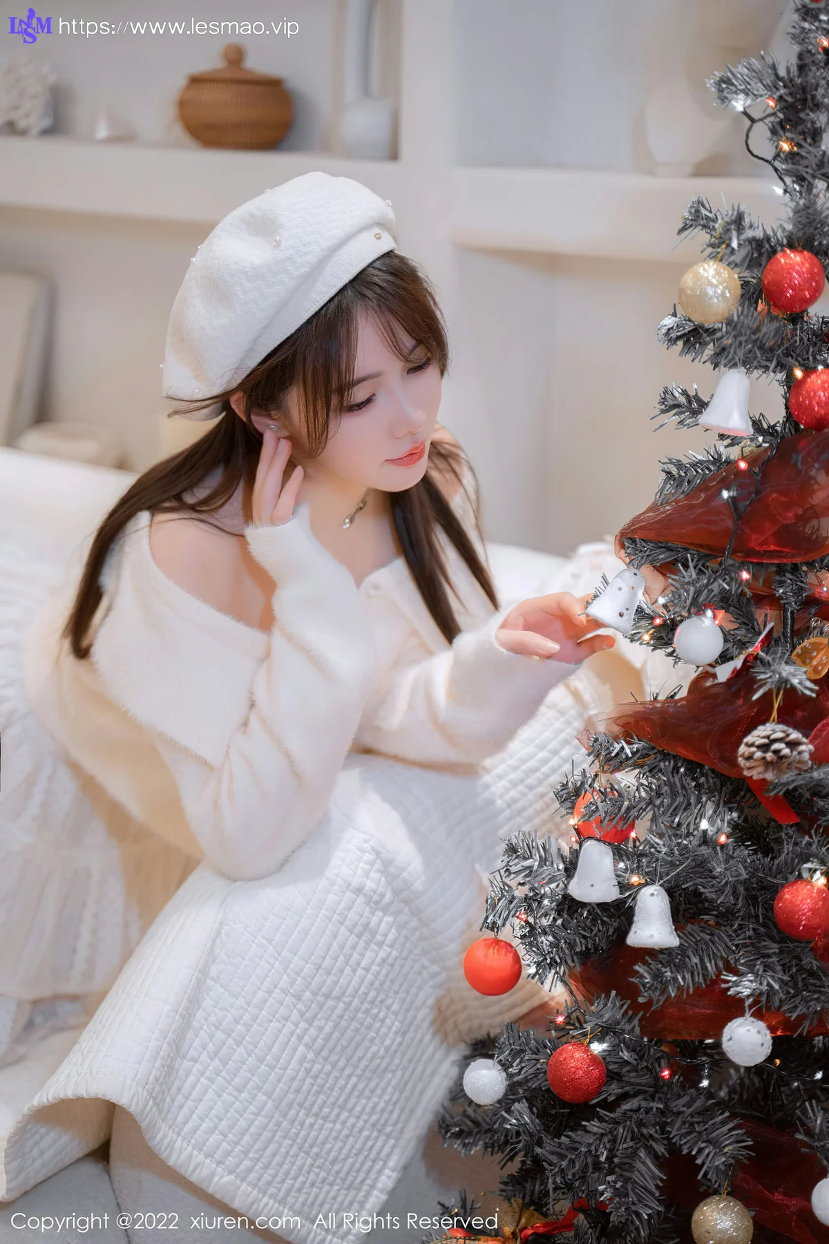 XiuRen 秀人 No.6025 婠婠么 圣诞白丝性感写真 - 52