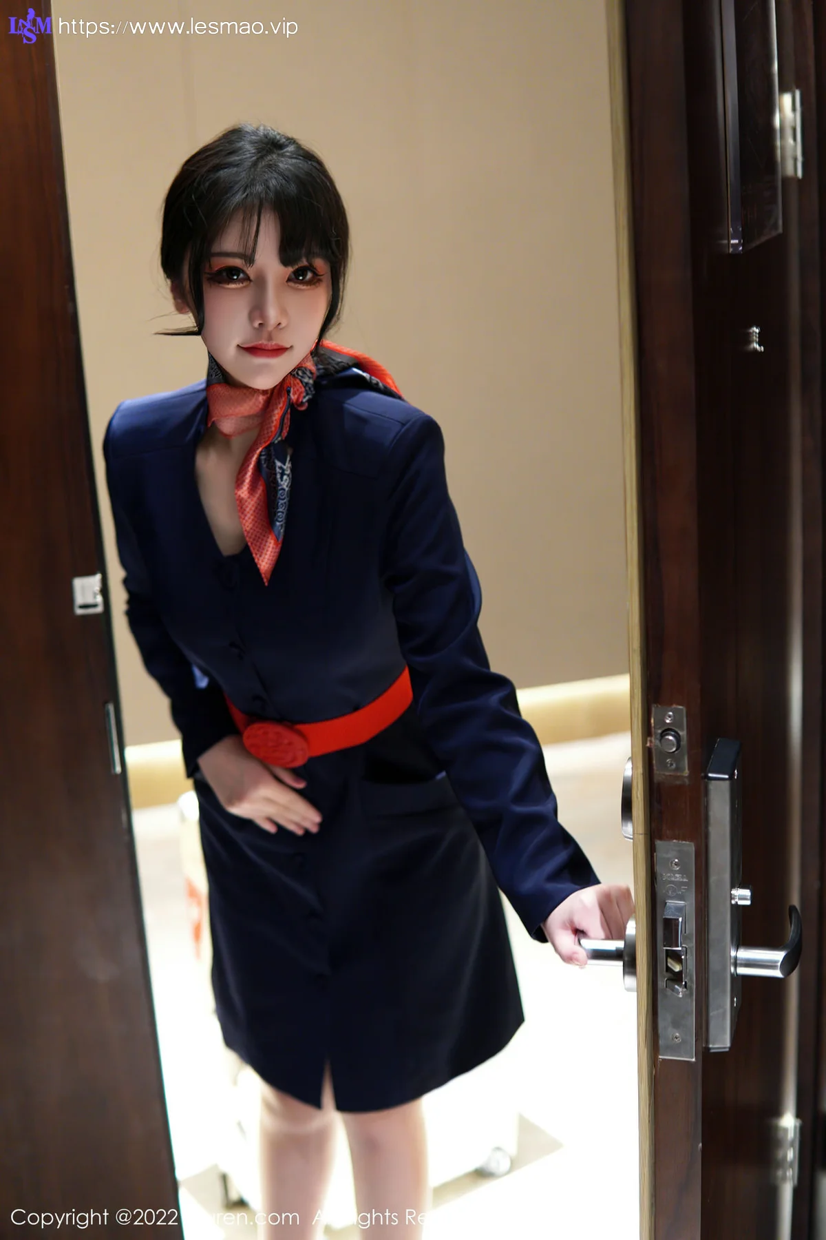XiuRen 秀人 No.6048 桃桃子 空姐制服新人第二套写真 - 14