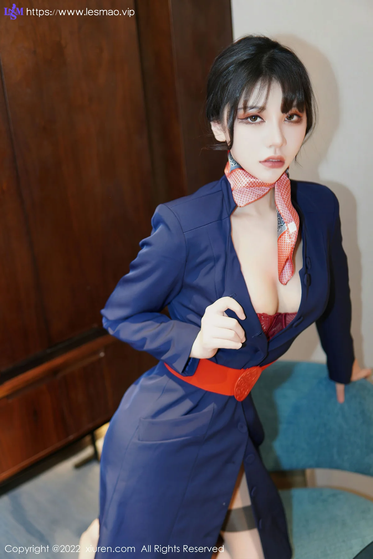 XiuRen 秀人 No.6048 桃桃子 空姐制服新人第二套写真 - 37
