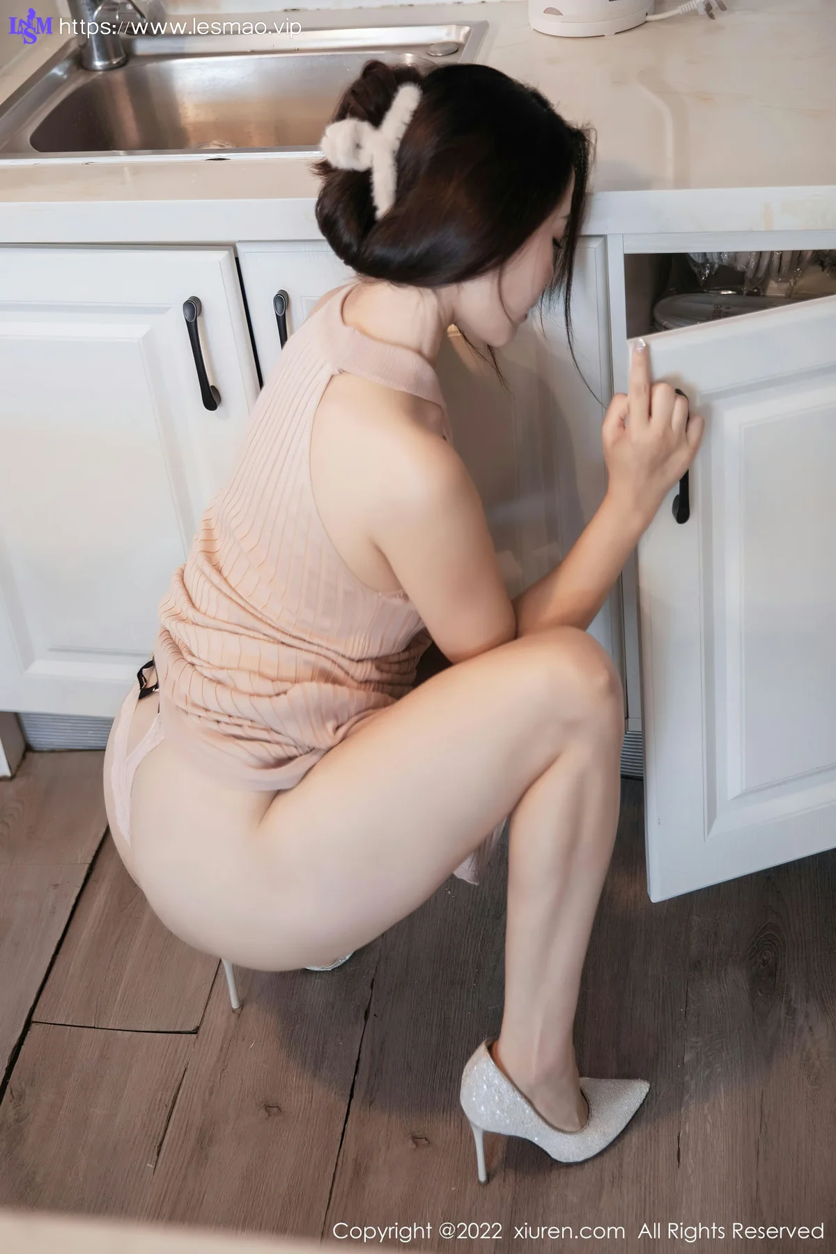 XiuRen 秀人 No.6066 严利娅Yuliya 粉色连衣长裙性感写真 - 48