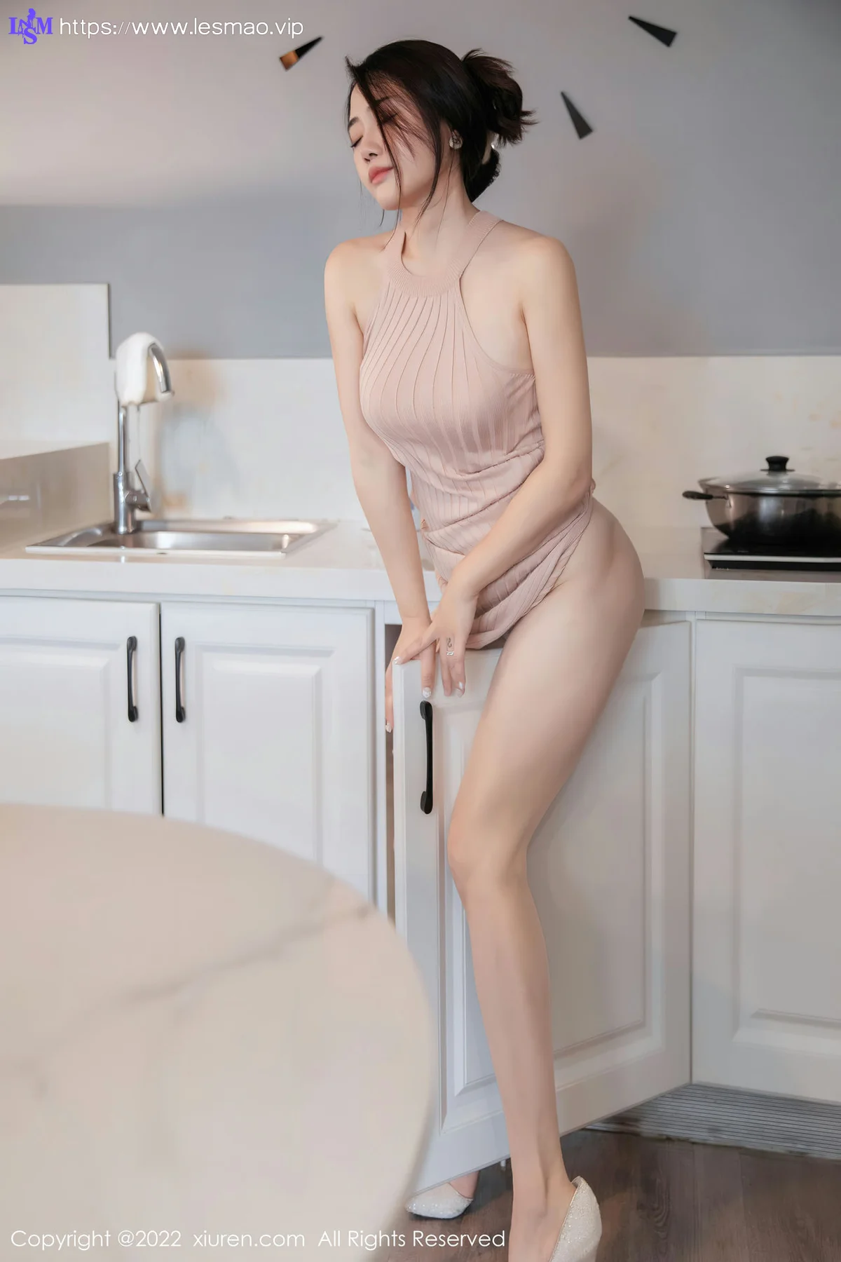 XiuRen 秀人 No.6066 严利娅Yuliya 粉色连衣长裙性感写真 - 53