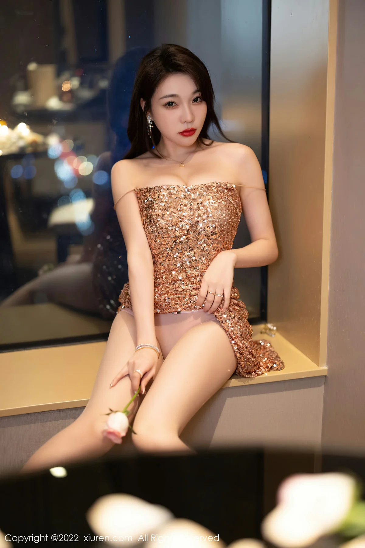 XiuRen 秀人 No.6071 徐莉芝Booty 金色吊带长裙性感写真 - 29