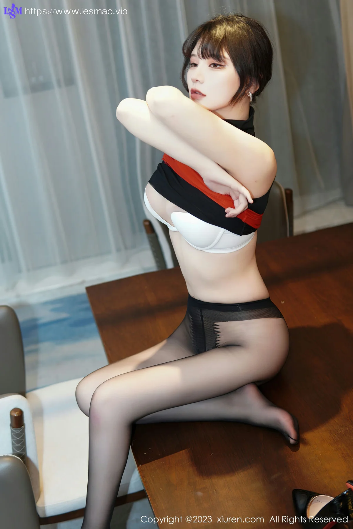 XiuRen 秀人 No.6075 桃桃子新人魅惑黑丝写真 - 45
