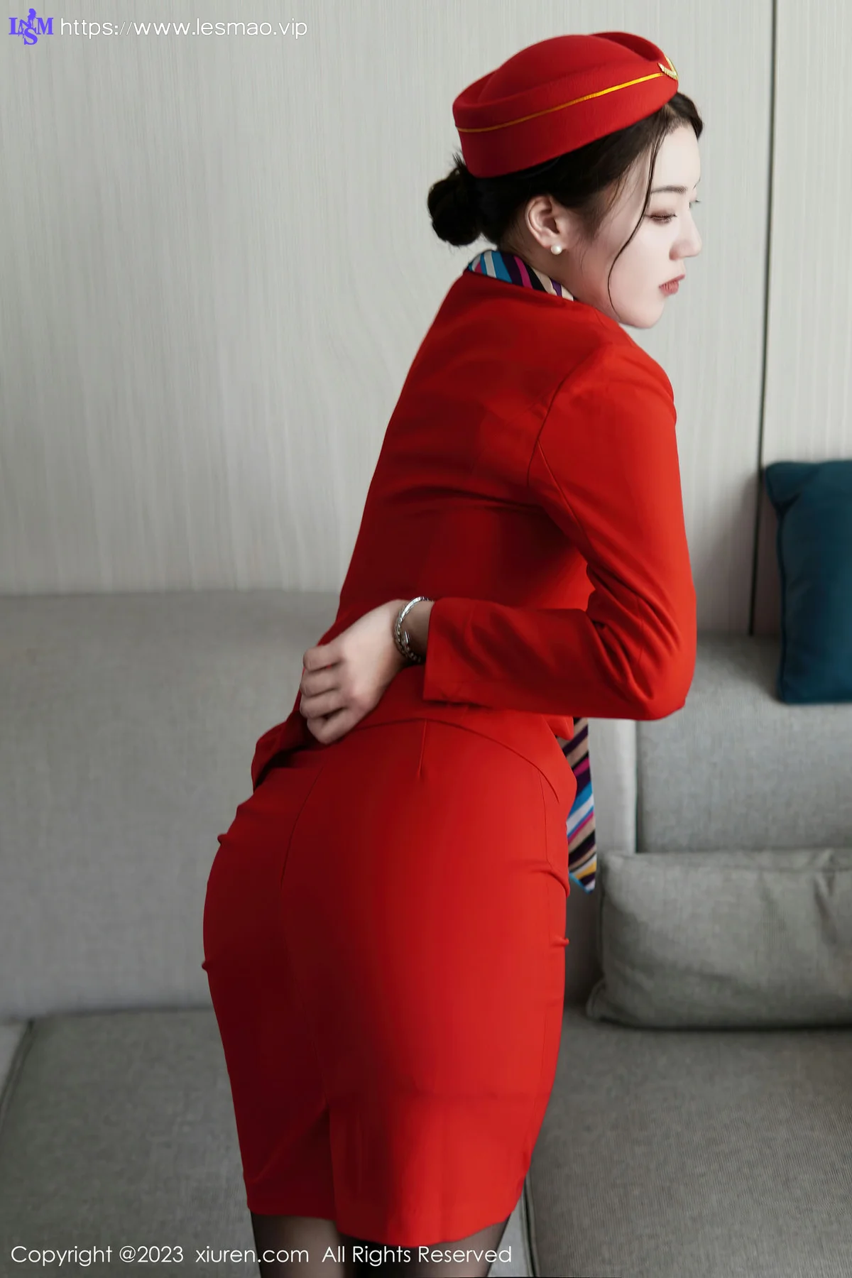 XiuRen 秀人 No.6088 米娜MnaL E罩杯白色旗袍写真 - 12