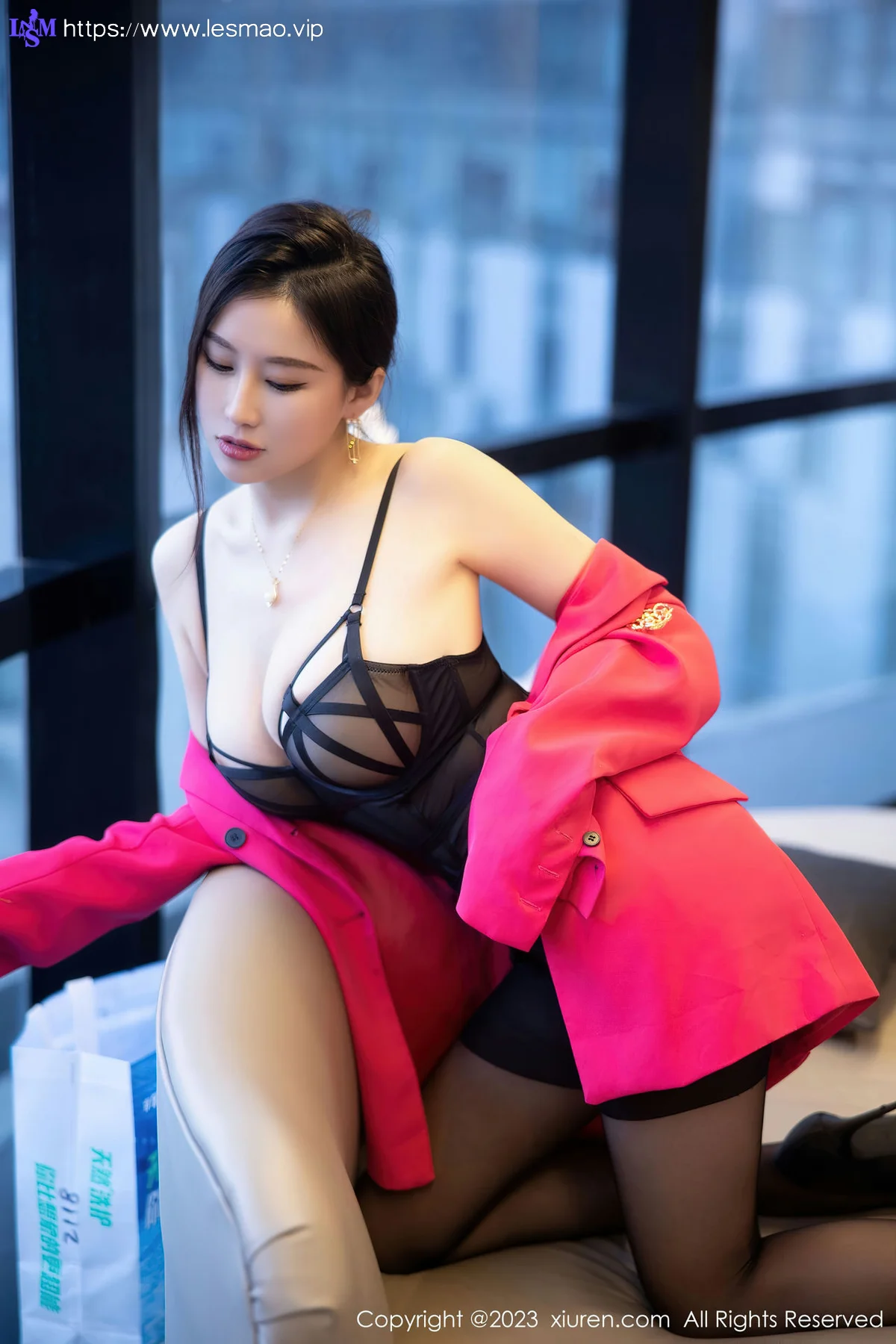 XiuRen 秀人 No.6103 月音瞳 美腿雪峰暗香涌动写真 - 69