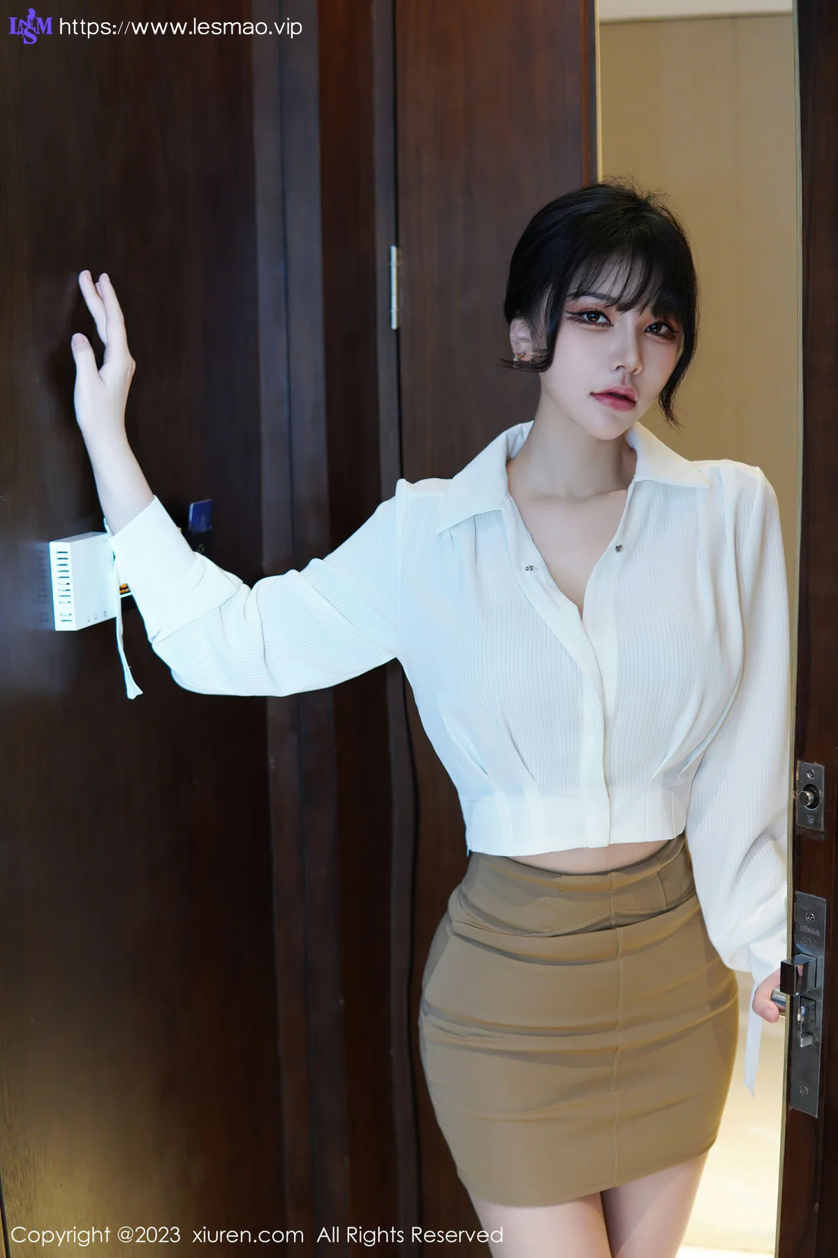 XiuRen 秀人 No.6111 桃桃子_ 新人蕾丝内衣性感写真 - 27