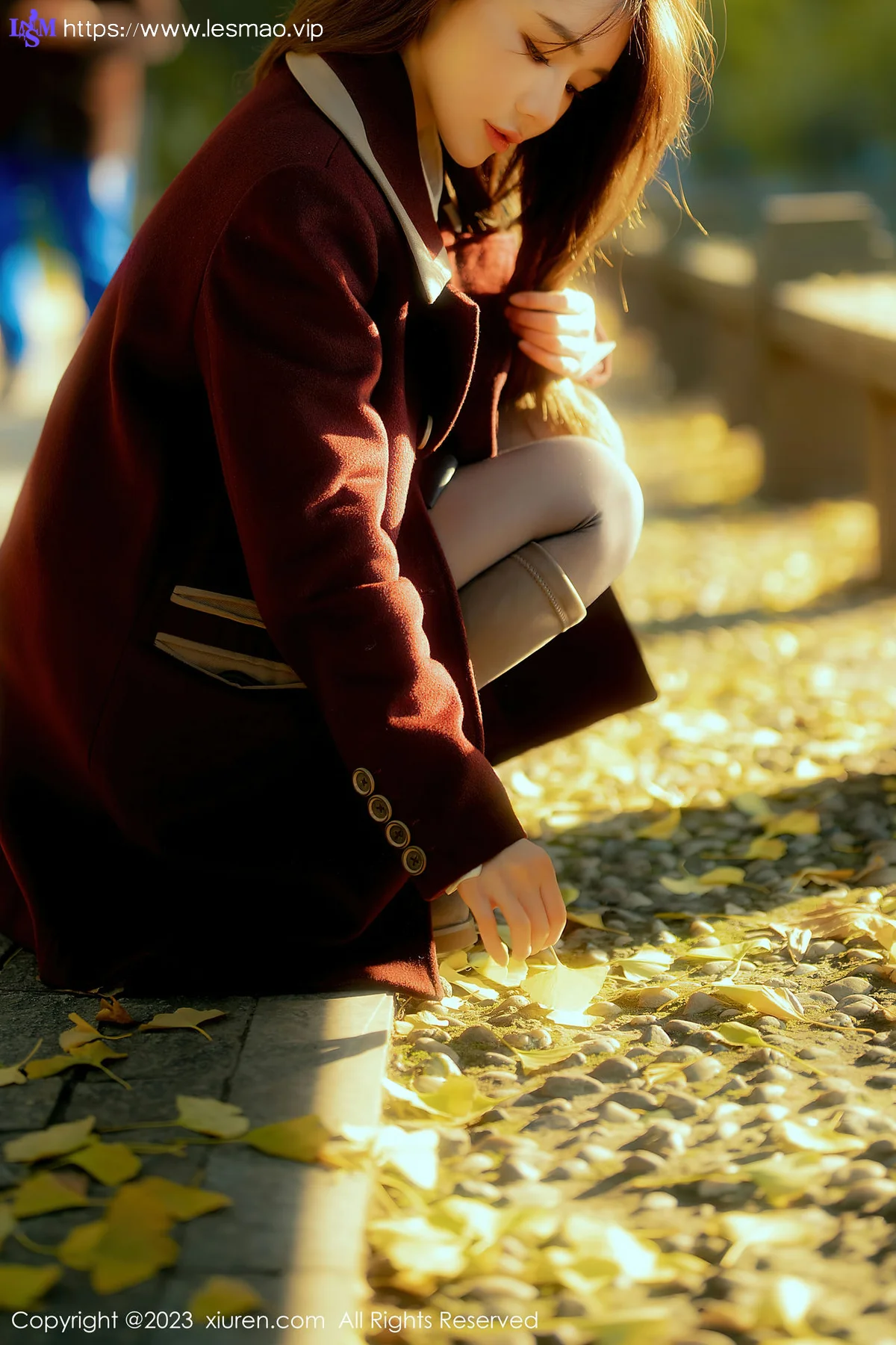 XiuRen 秀人 No.6137 婠婠么 白T黑色短裙 性感写真 - 26