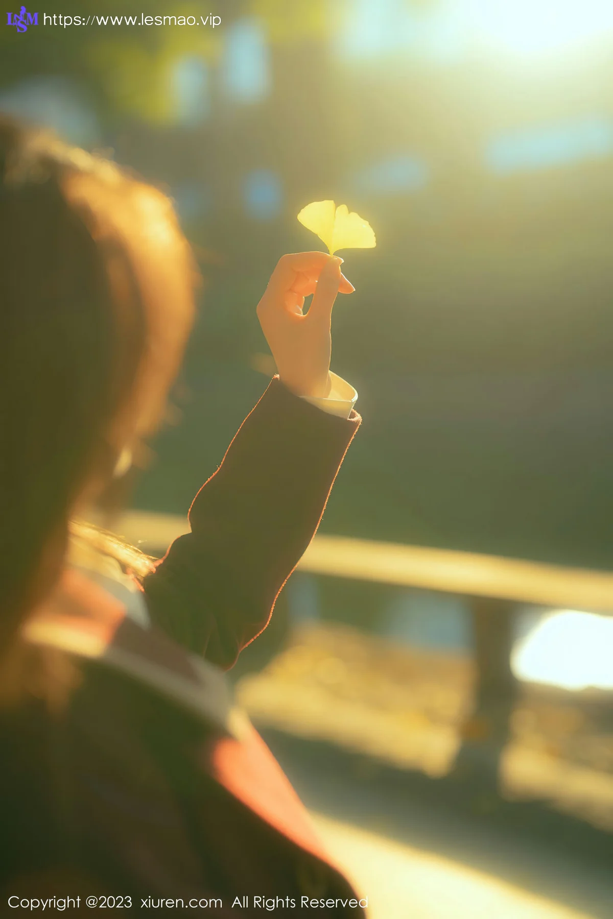 XiuRen 秀人 No.6137 婠婠么 白T黑色短裙 性感写真 - 30