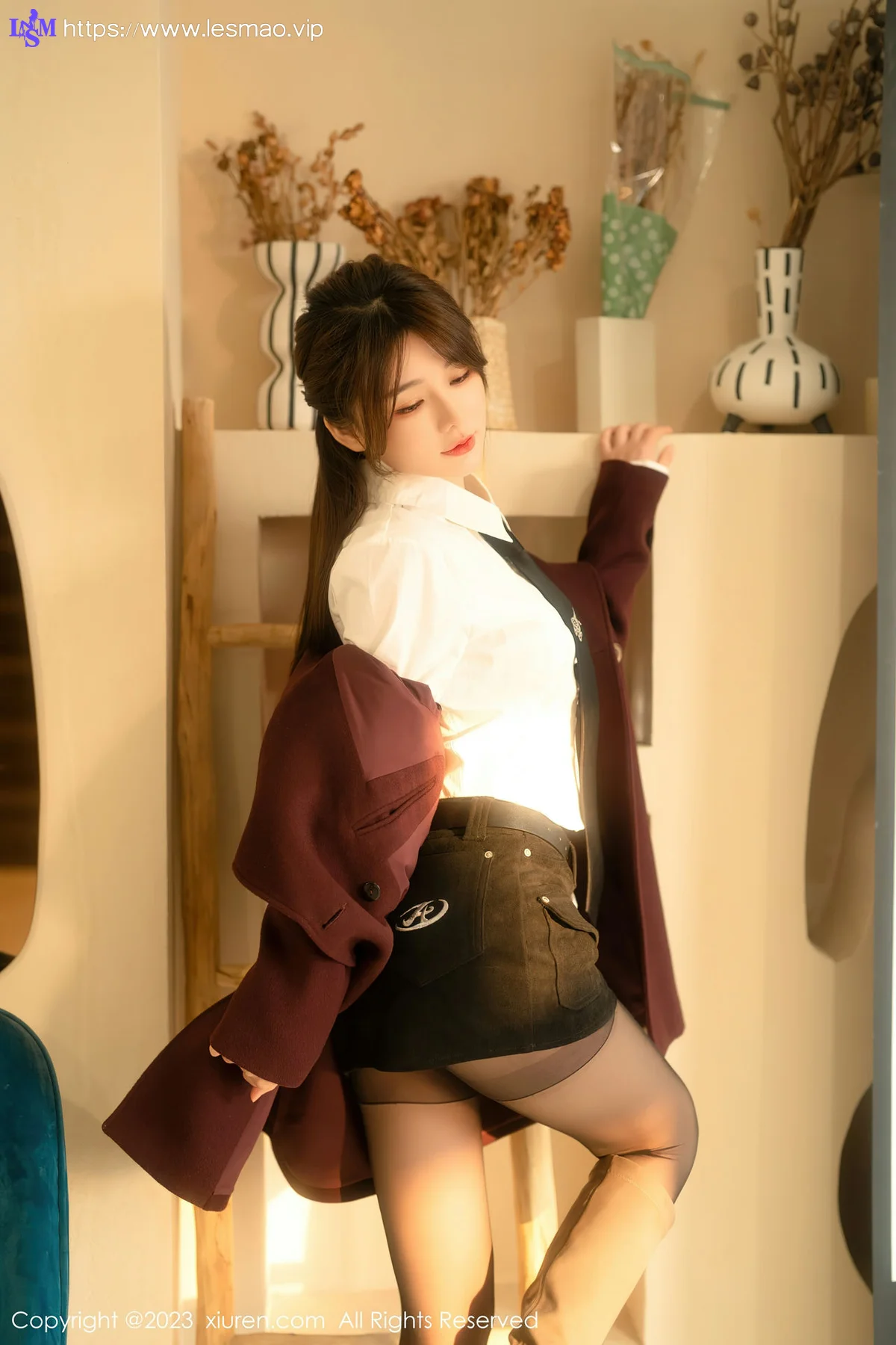 XiuRen 秀人 No.6137 婠婠么 白T黑色短裙 性感写真 - 34