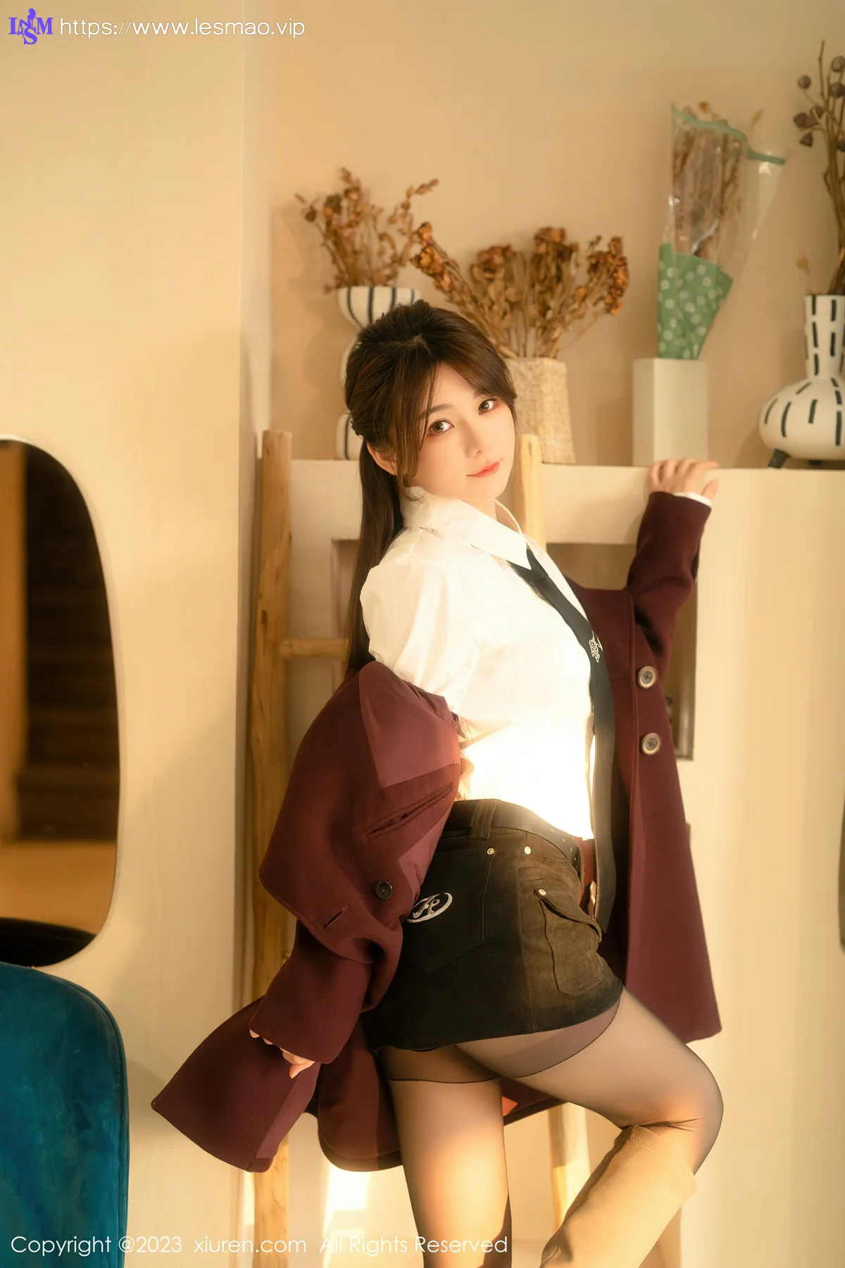 XiuRen 秀人 No.6137 婠婠么 白T黑色短裙 性感写真 - 35