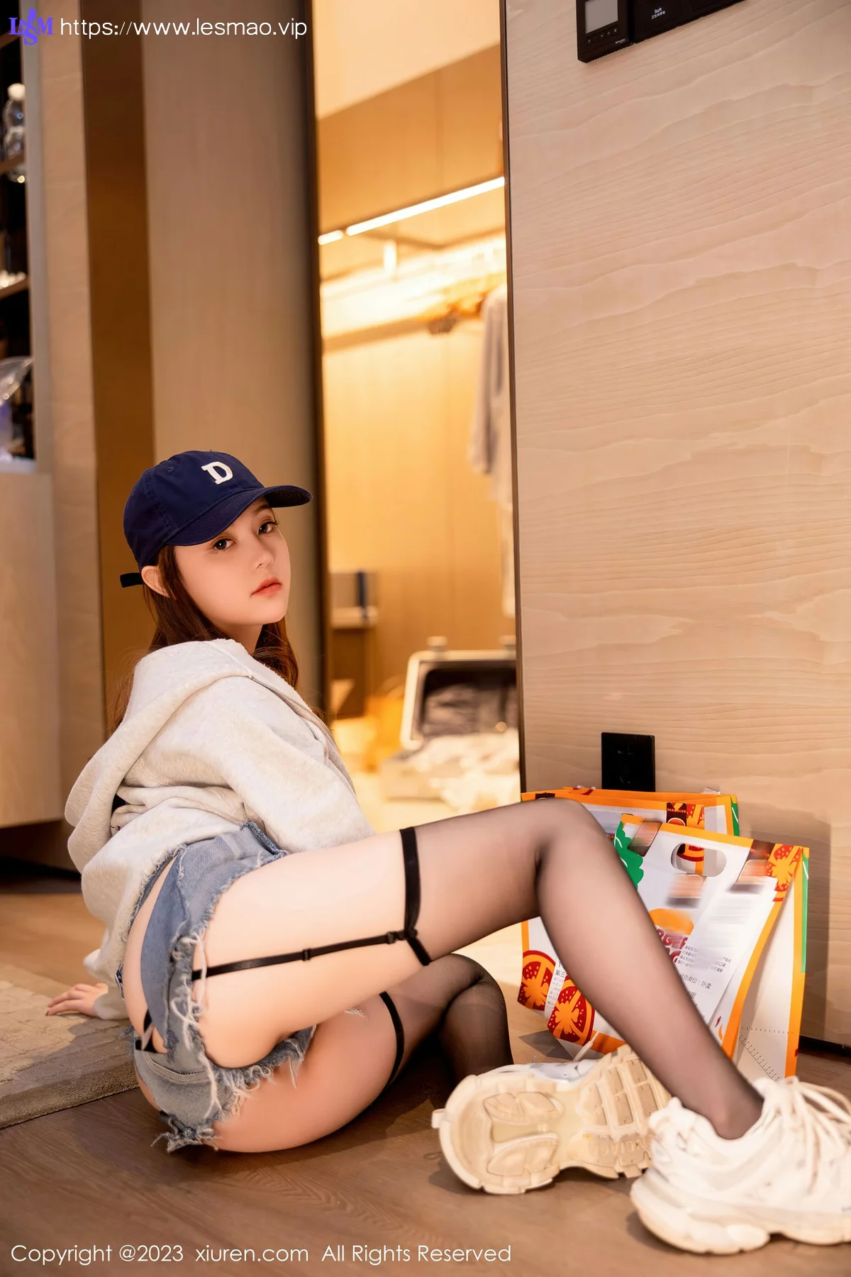 XiuRen 秀人 No.6155 豆瓣酱 外卖员角色扮演性感写真 - 43
