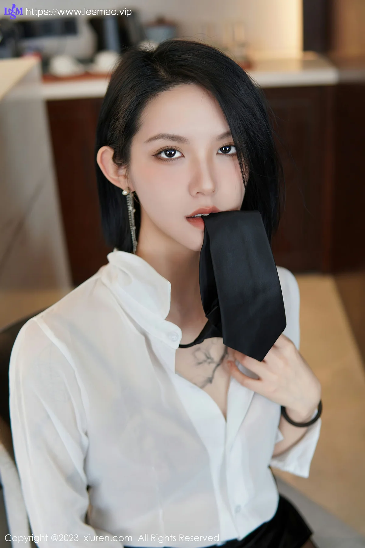 XiuRen 秀人 No.6158 乔一一 灰色蕾丝内衣新人首套写真 - 26