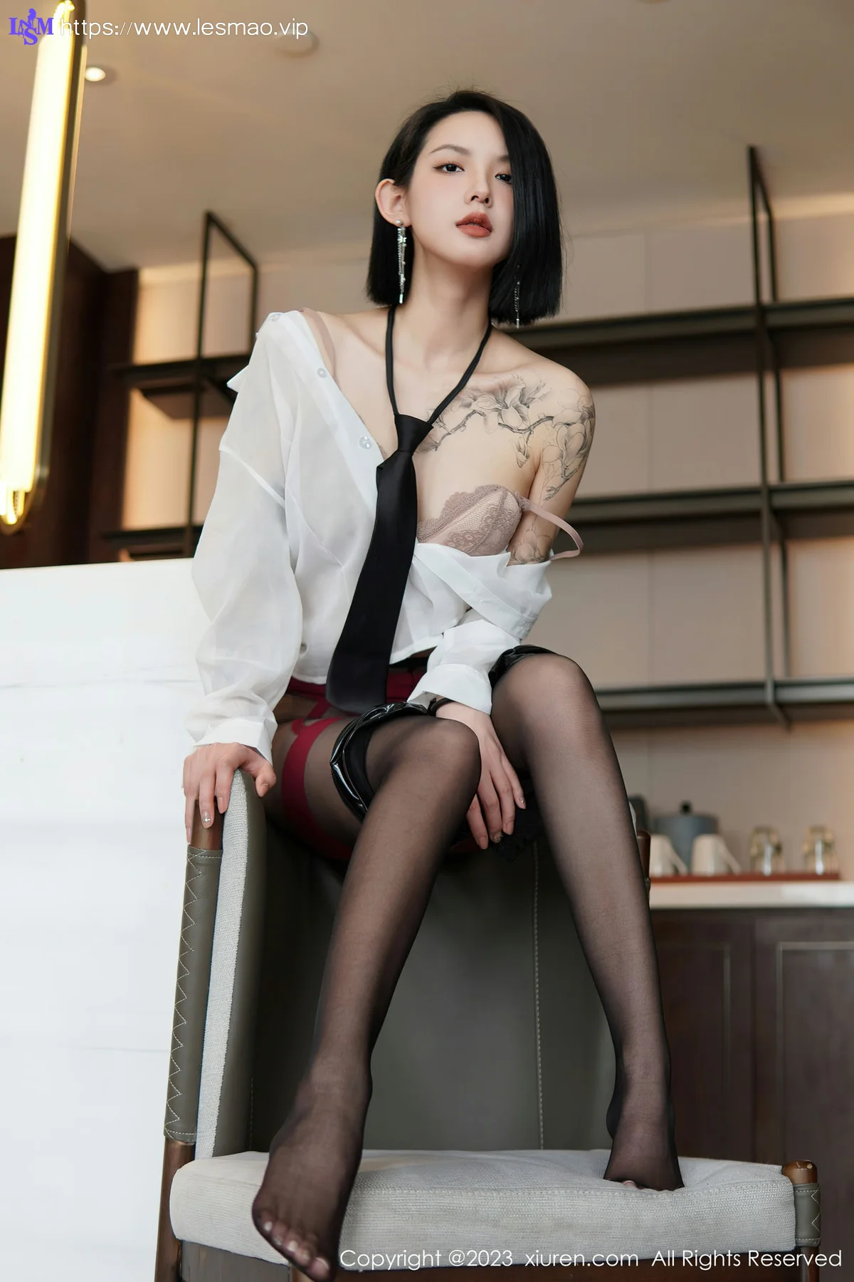 XiuRen 秀人 No.6158 乔一一 灰色蕾丝内衣新人首套写真 - 45