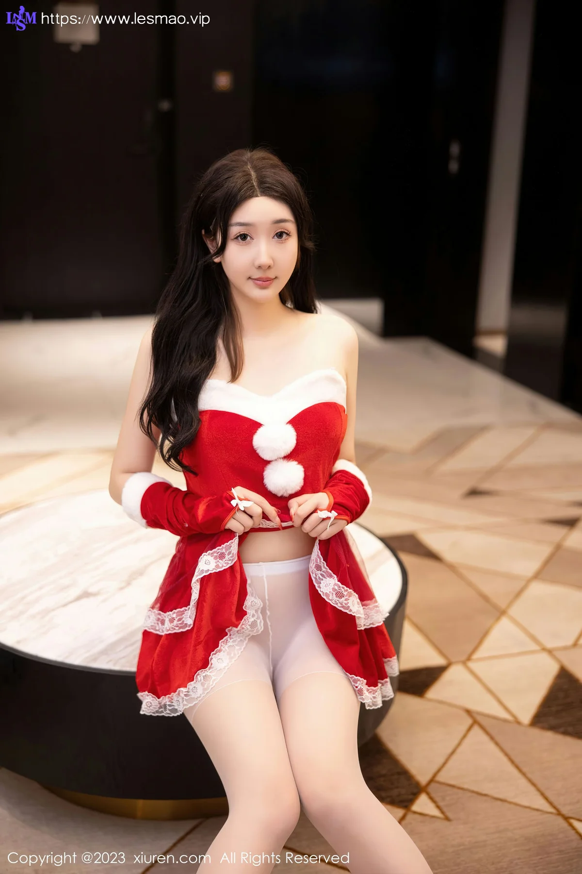 XiuRen 秀人 No.6163 江真真 红色露肩贺新年服饰写真 - 12