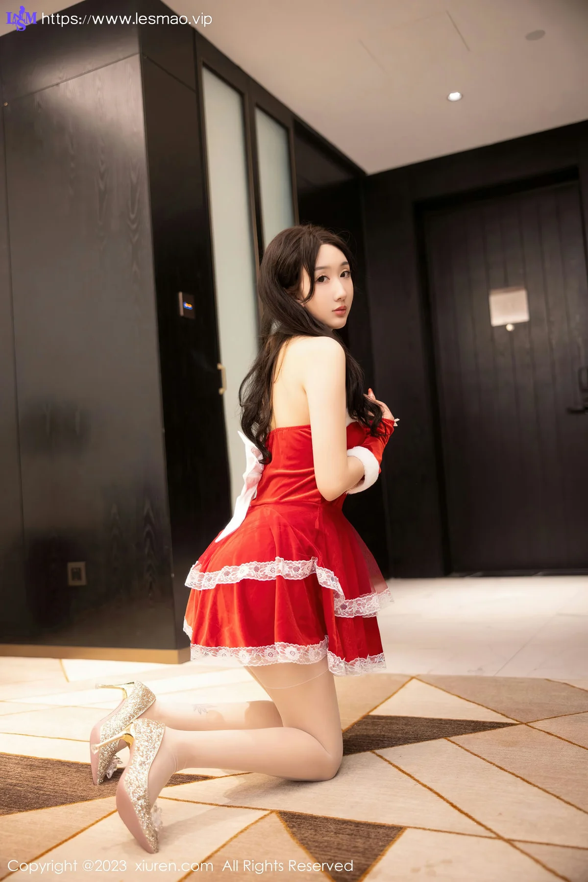 XiuRen 秀人 No.6163 江真真 红色露肩贺新年服饰写真 - 20