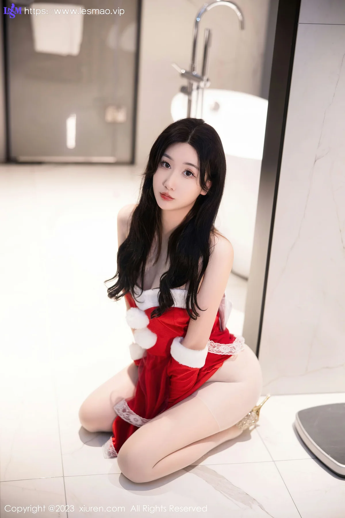 XiuRen 秀人 No.6163 江真真 红色露肩贺新年服饰写真 - 56