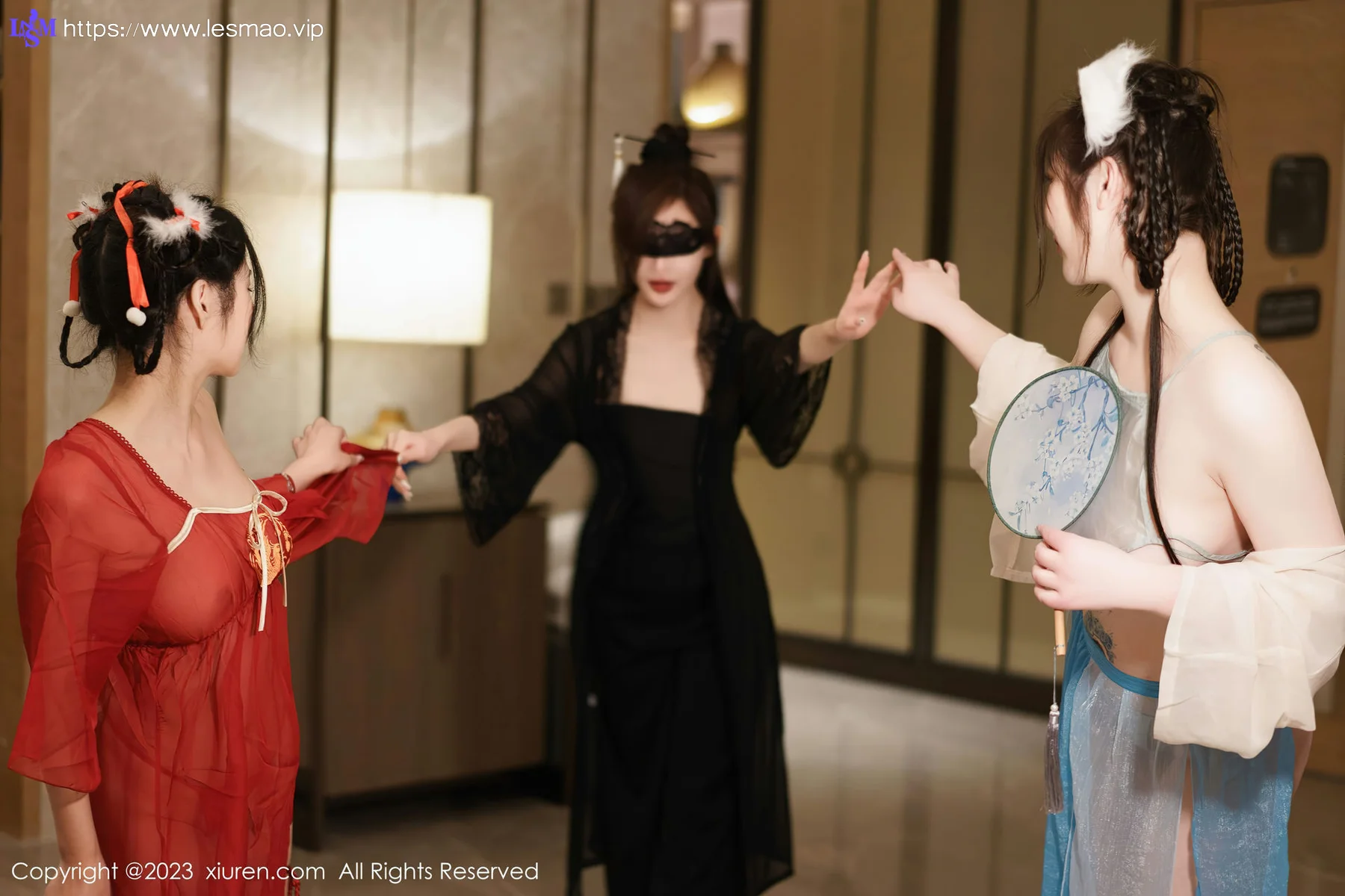 XiuRen 秀人 No.6170 妲己_Toxic、laura阿姣和Carol周妍希 三位性感女神模特合集 - 15
