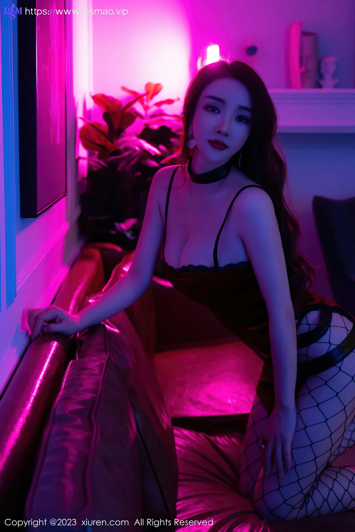 XiuRen 秀人 No.6192 林珊珊 红色吊带短裙美乳翘臀 - 26