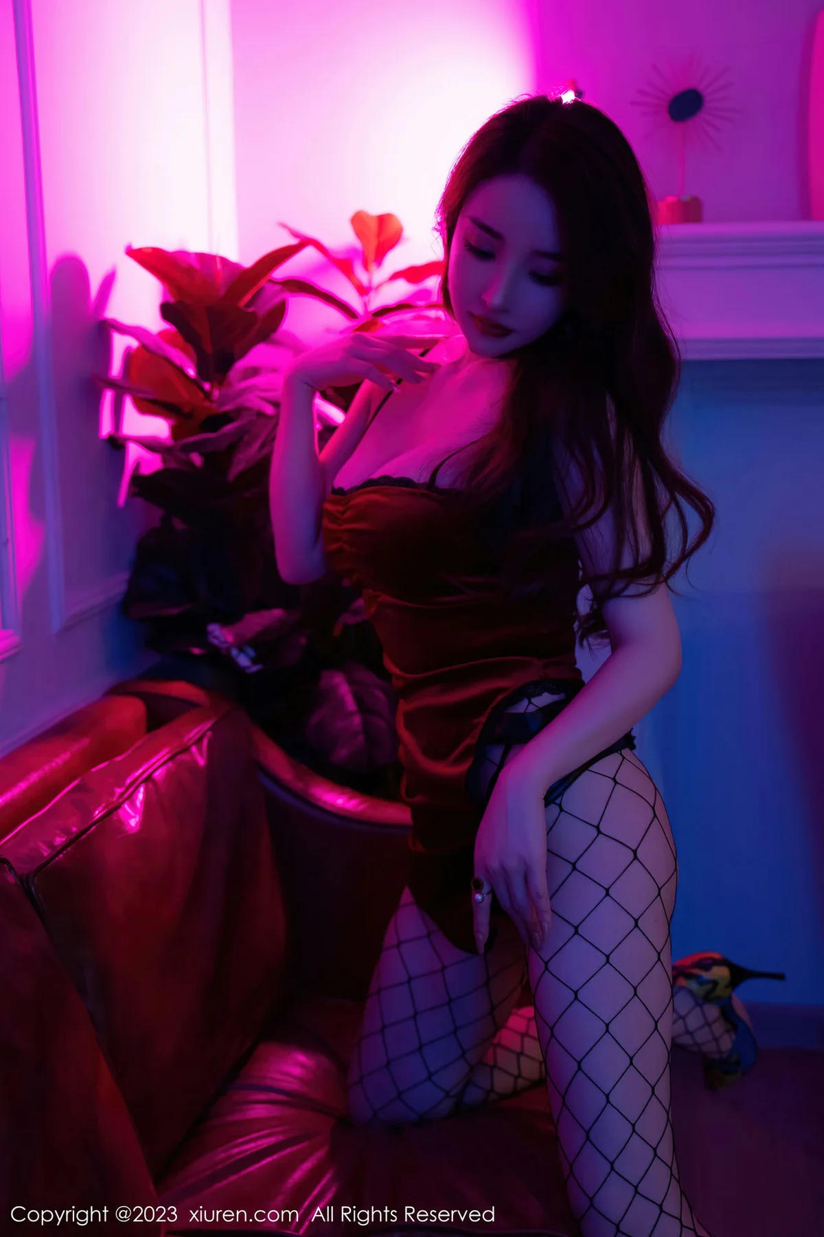 XiuRen 秀人 No.6192 林珊珊 红色吊带短裙美乳翘臀 - 30