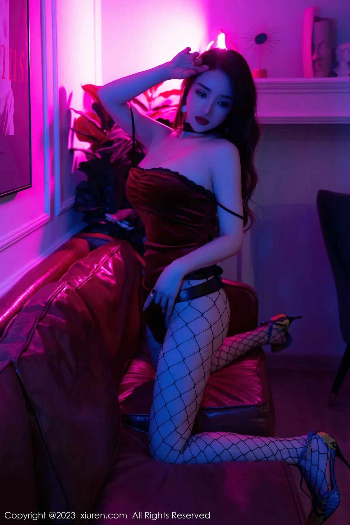 XiuRen 秀人 No.6192 林珊珊 红色吊带短裙美乳翘臀 - 32