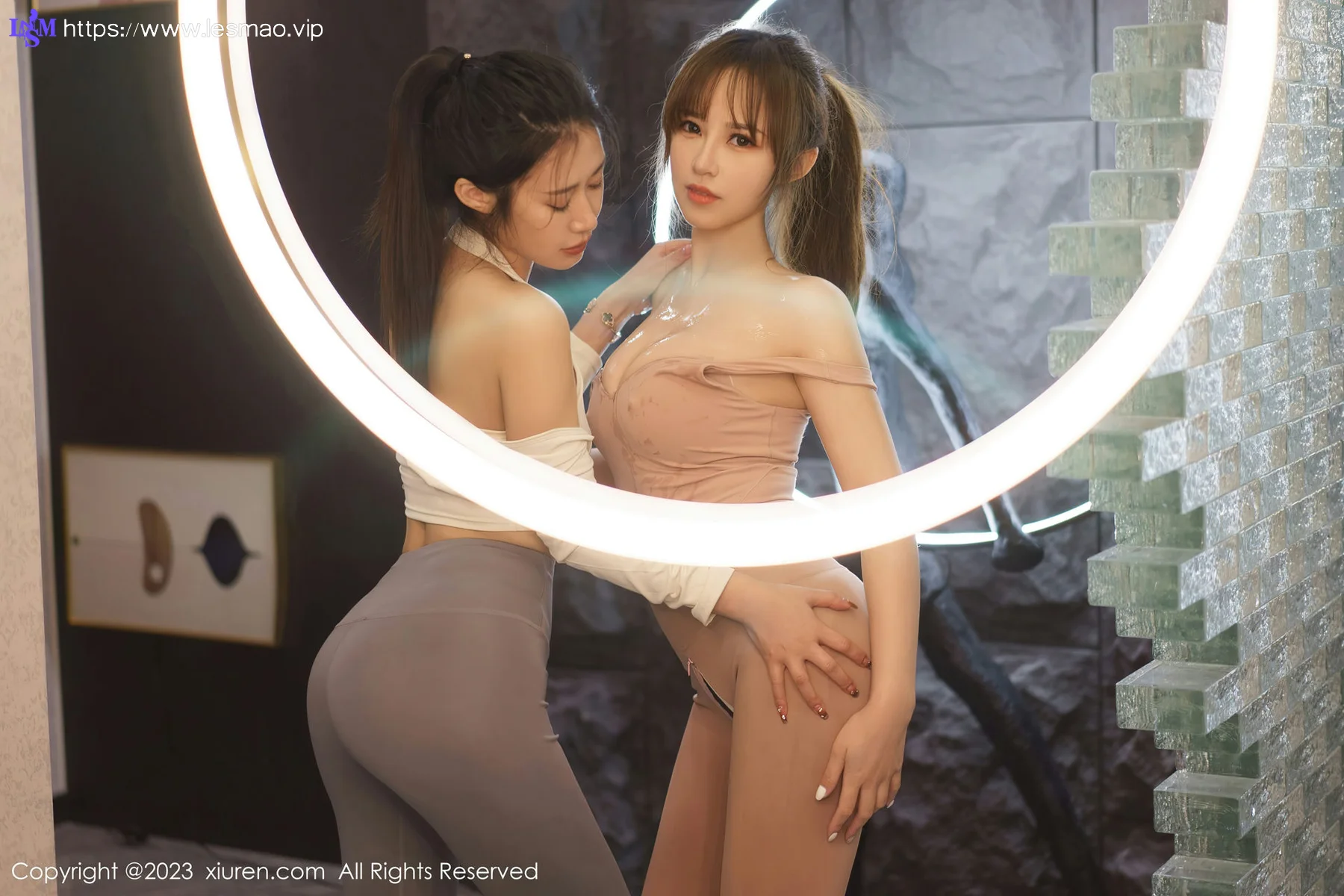 XiuRen 秀人 No.6206 icy猪和laura阿姣模特合集写真 - 21