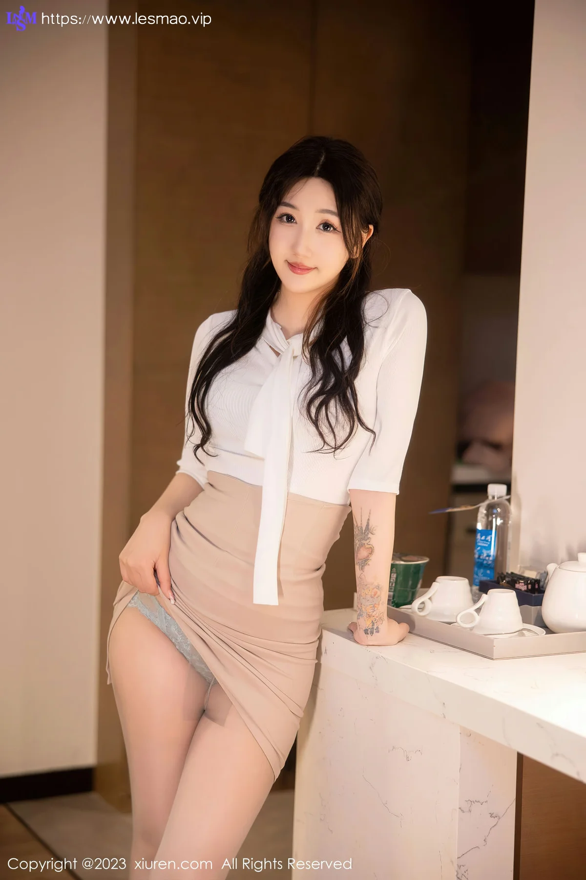 XiuRen 秀人 No.6207 江真真 白色Ol职业服写真 - 12