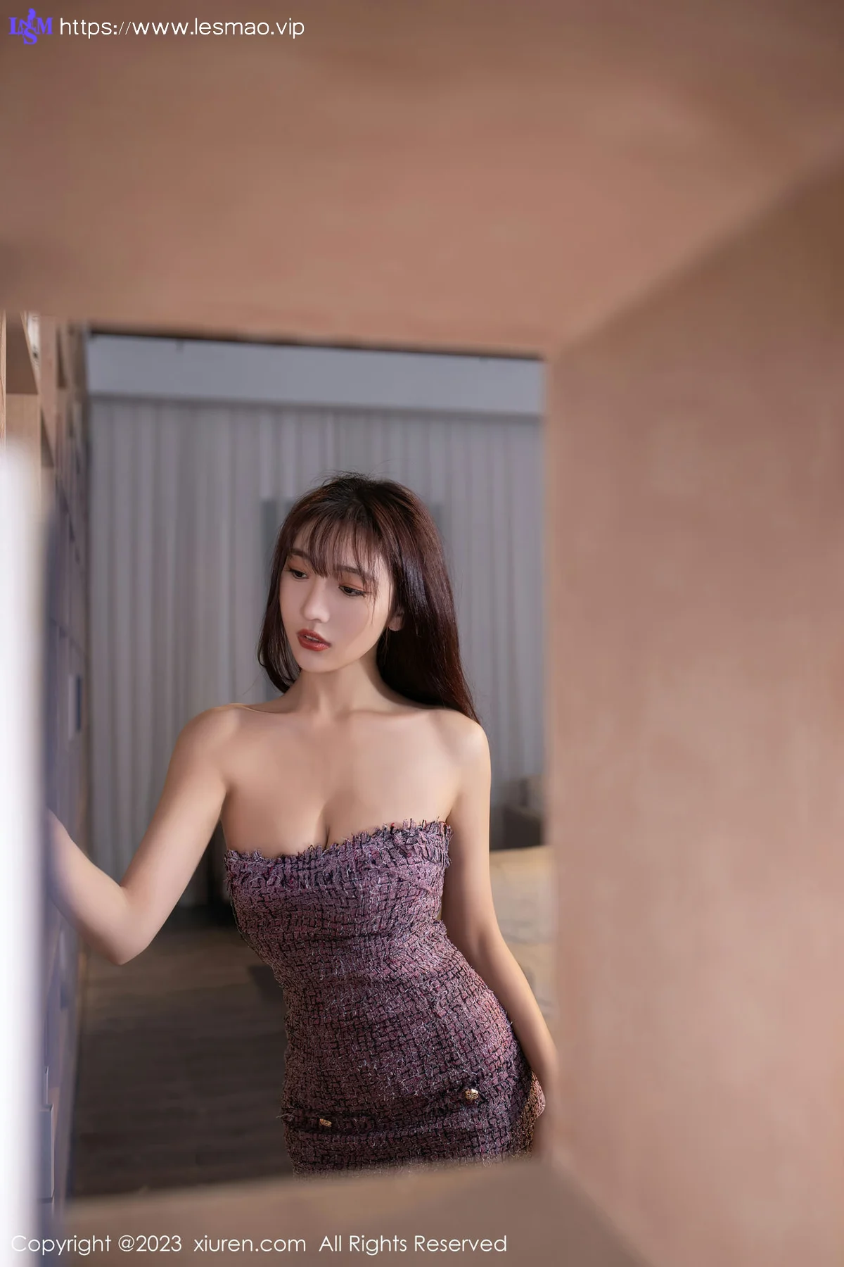 XiuRen 秀人 No.6209 陆萱萱 图书馆场景拍摄性感写真 - 17