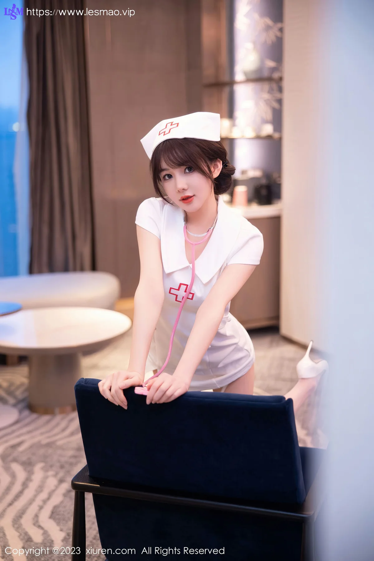 XiuRen 秀人 No.6221 婠婠么 白色情趣护士性感写真 - 16