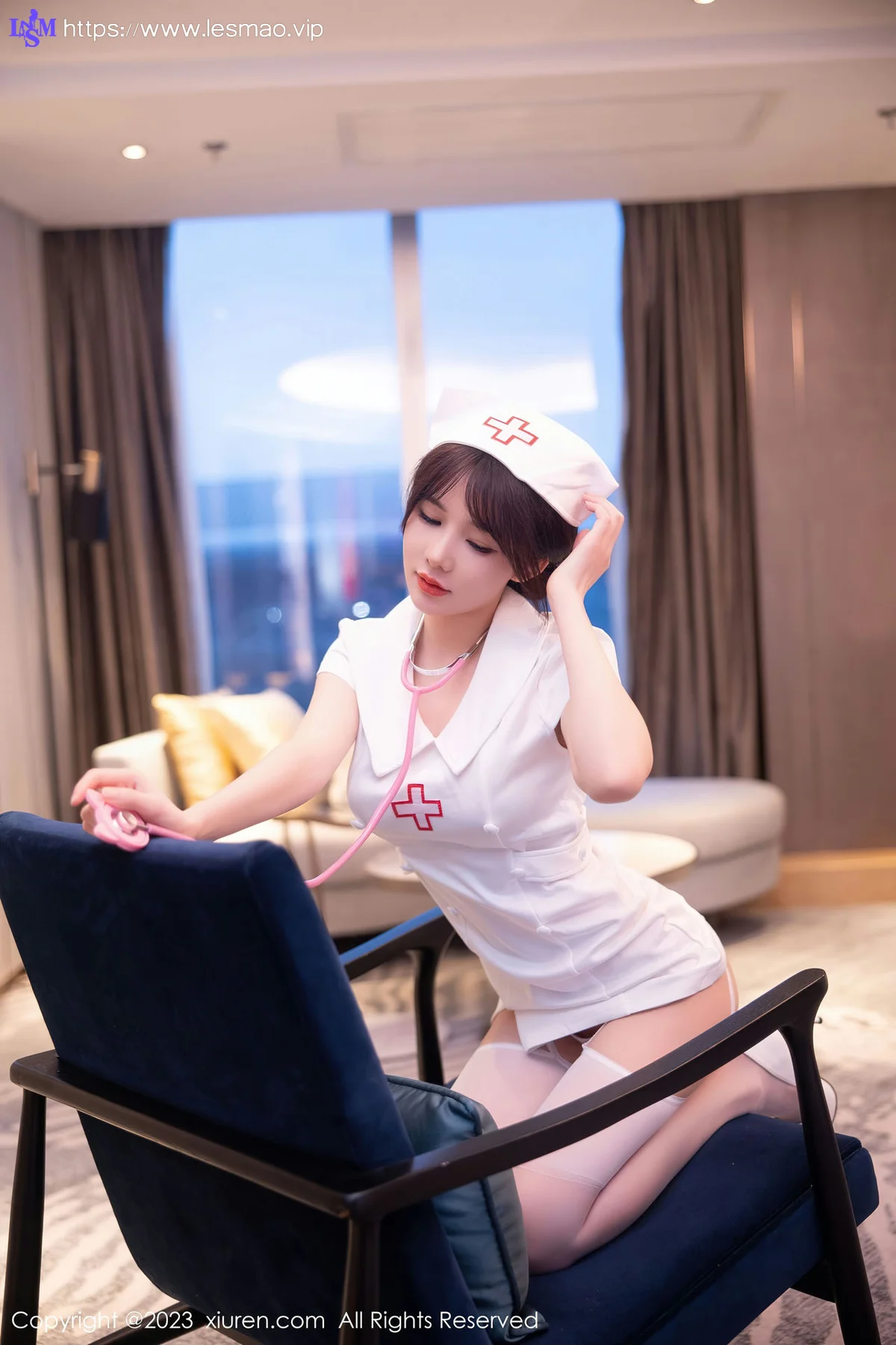 XiuRen 秀人 No.6221 婠婠么 白色情趣护士性感写真 - 21