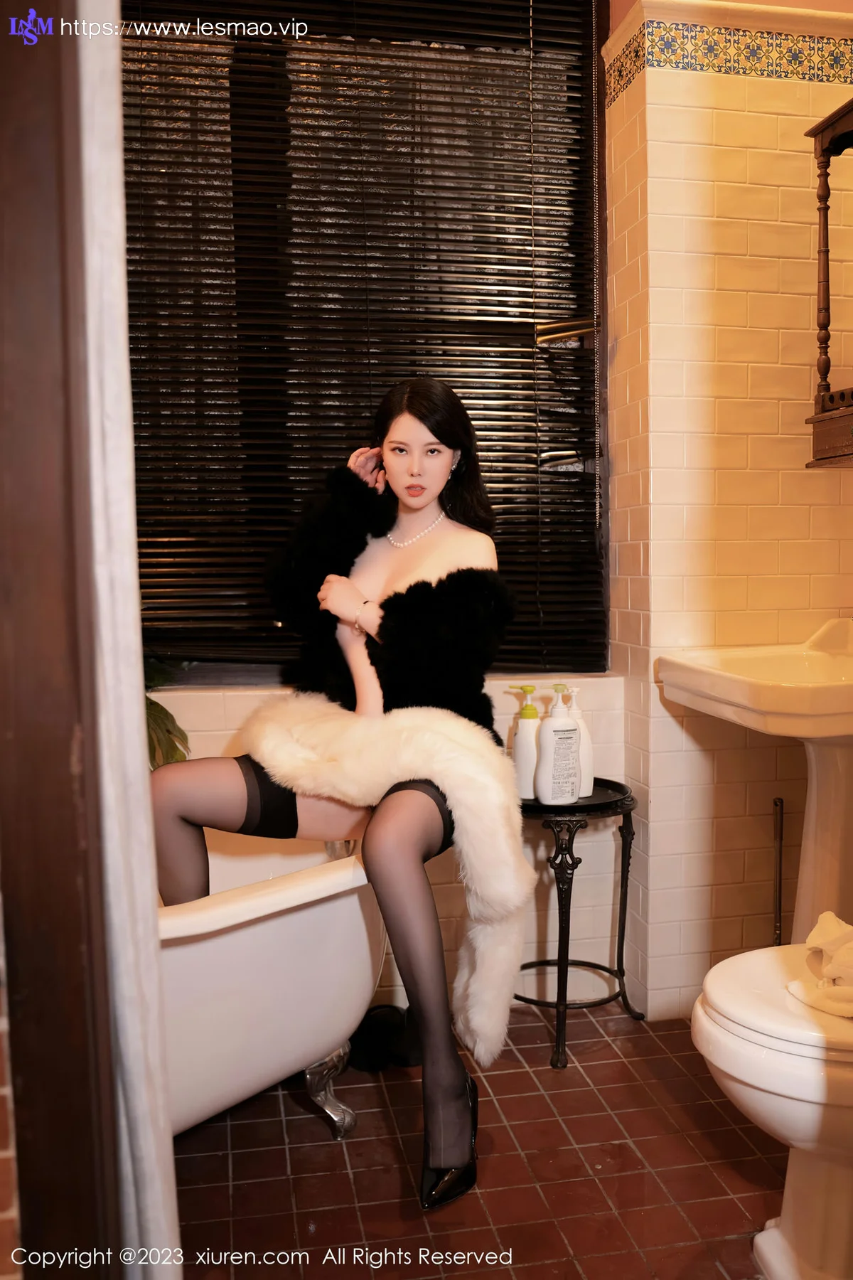 XiuRen 秀人 No.6225 白茹雪 丰腴身材熟女气息性感写真 - 32