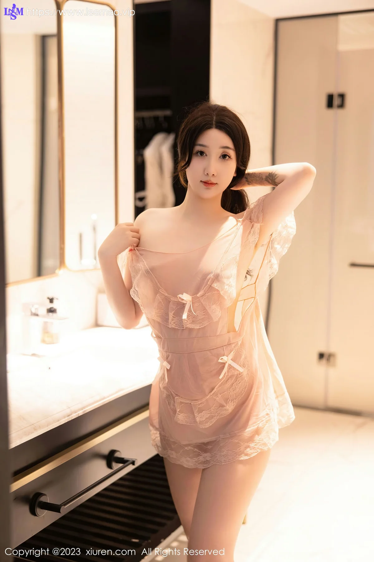 XiuRen 秀人 No.6243 江真真 淡粉色蕾丝情趣性感写真 - 28