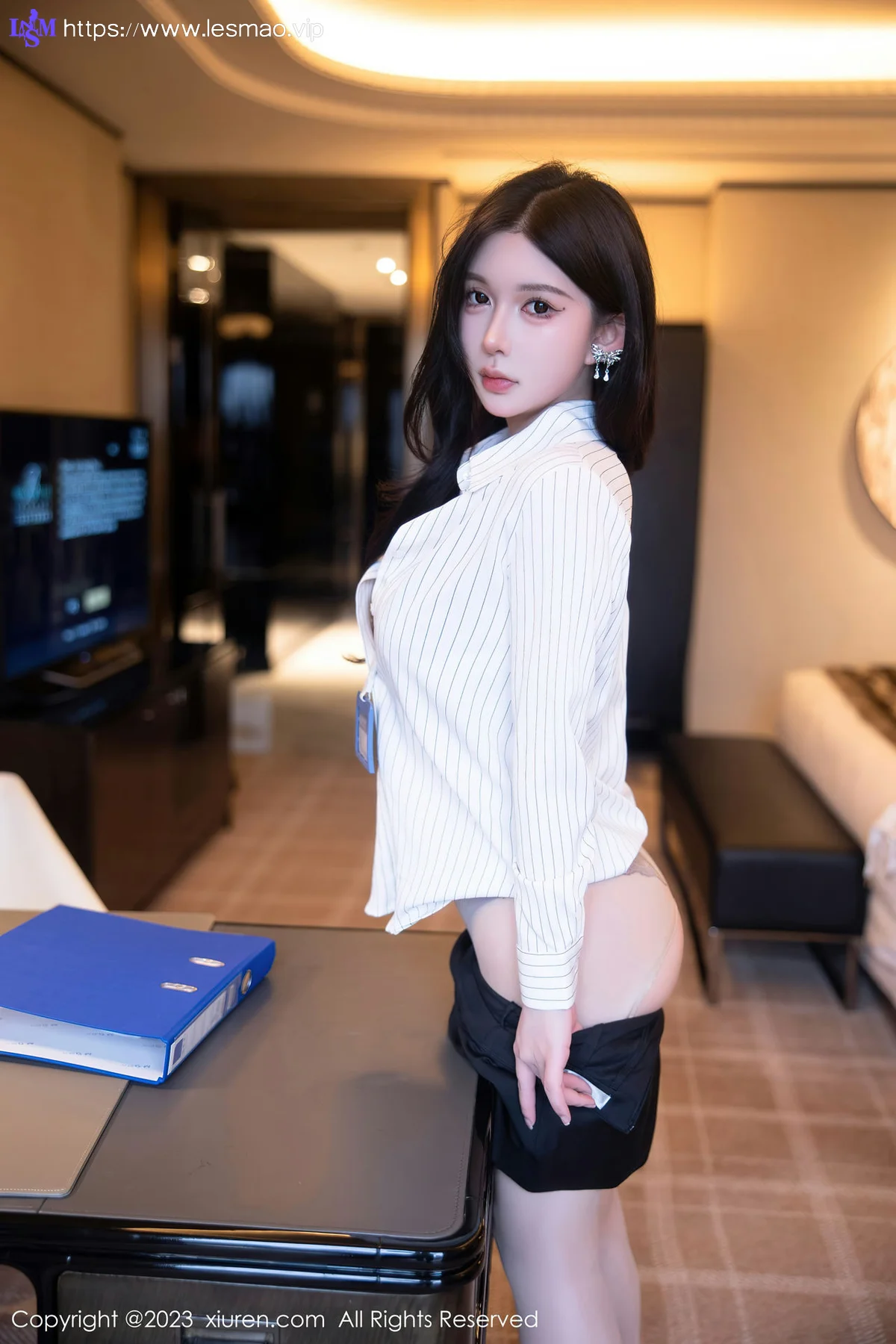 XiuRen 秀人 No.6247 林珊珊 诱人原色丝袜性感写真 - 25