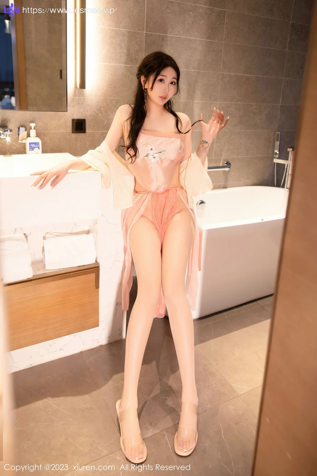 XiuRen 秀人 No.6262 江真真 橙色古装浴室场景性感写真 - 12